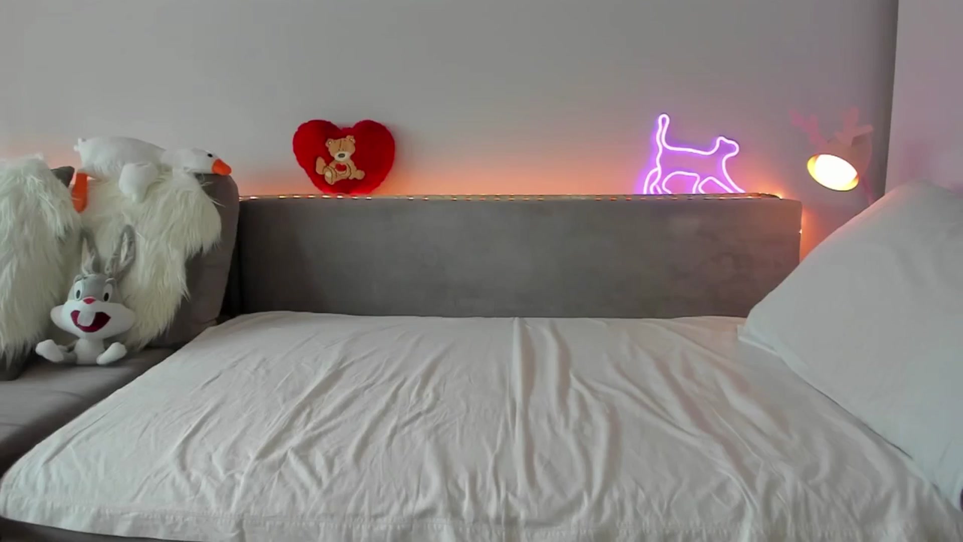Gallery image thumbnail from Tenar's myfreecams stream on, 08/05/2025, 14:55 image 9 of 20