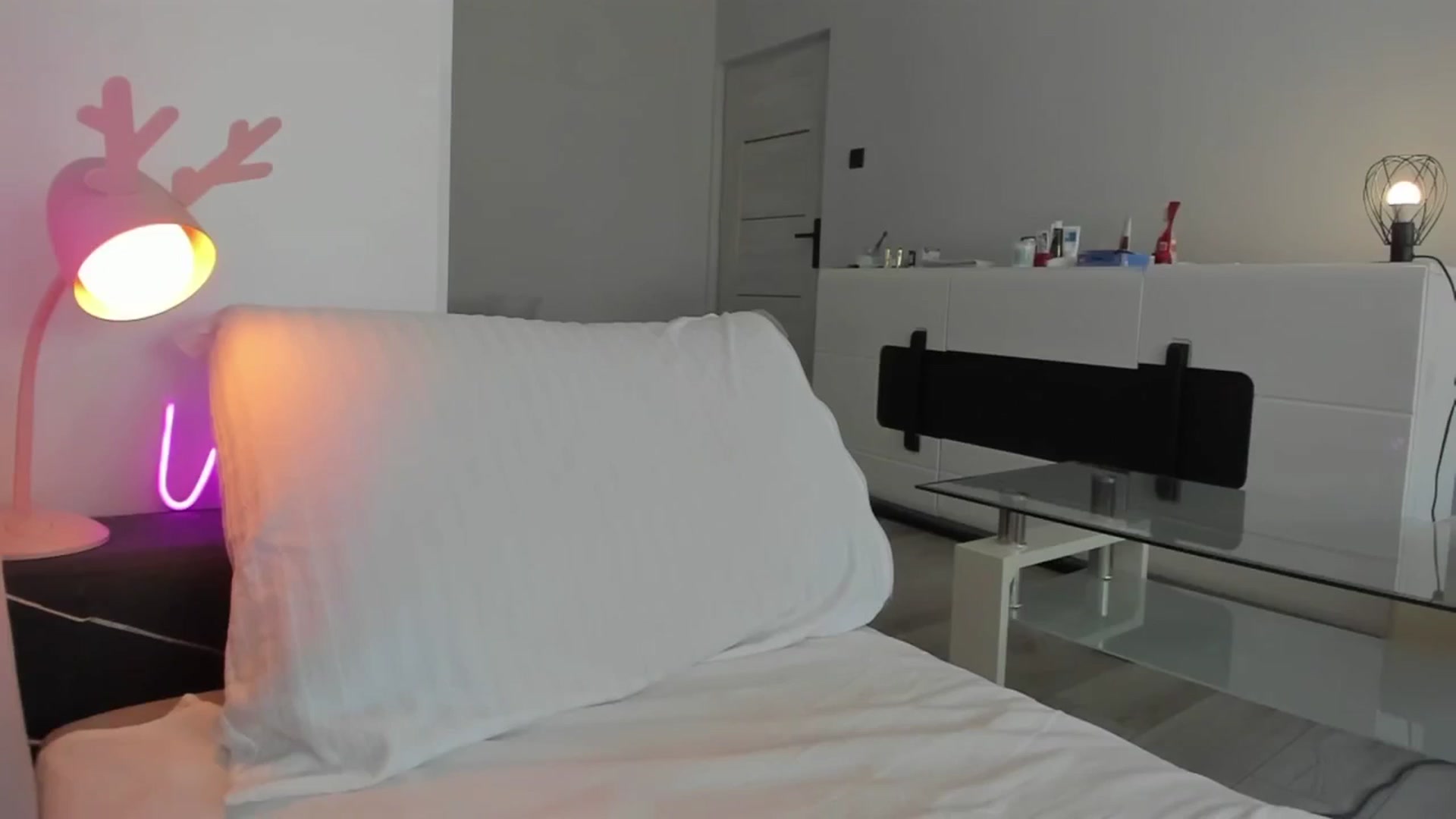 Gallery image thumbnail from Tenar's myfreecams stream on, 08/27/2025, 14:03 image 7 of 20