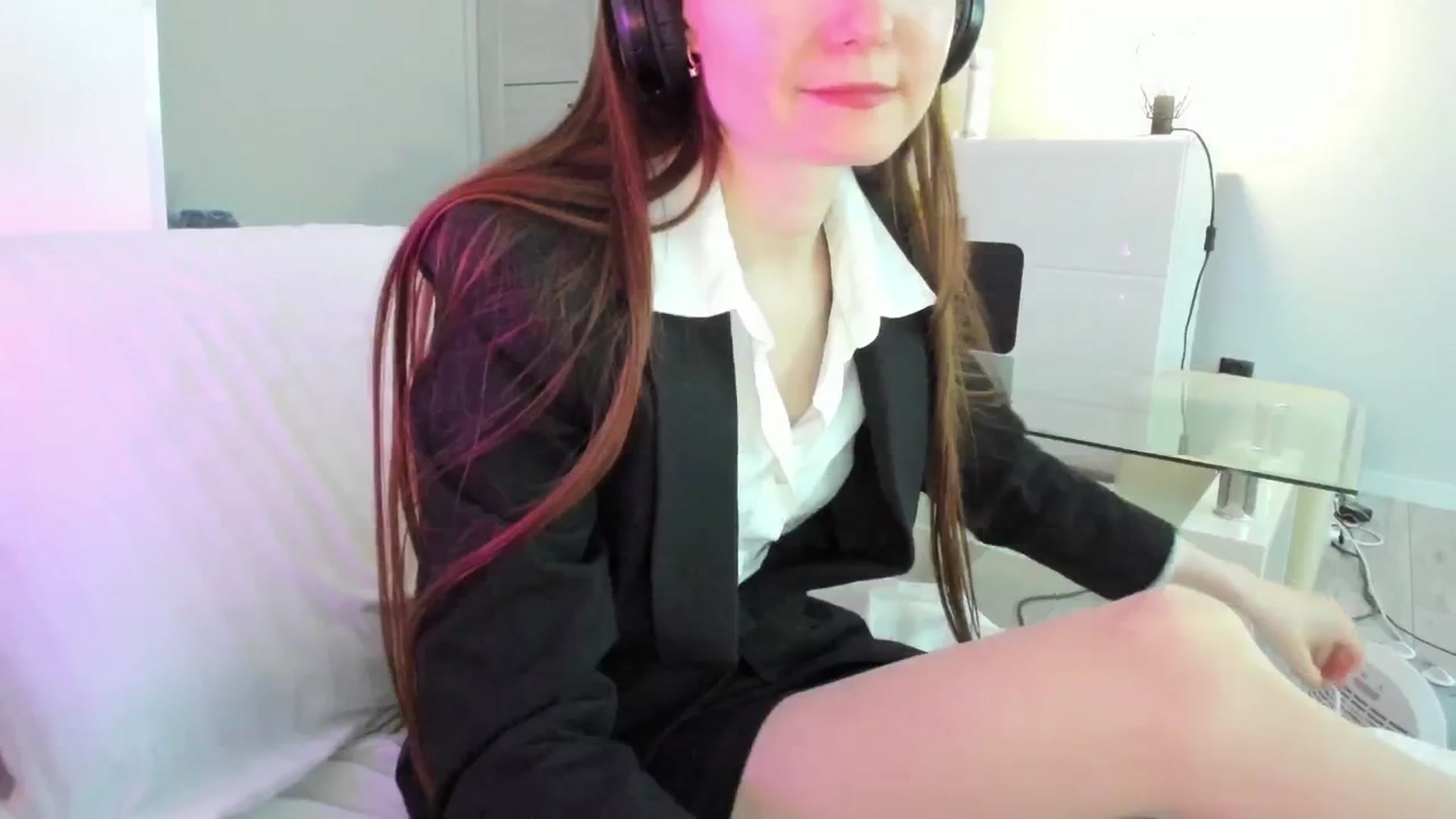 Gallery image thumbnail from Tenar's myfreecams stream on, 11/03/2025, 15:11 image 9 of 20