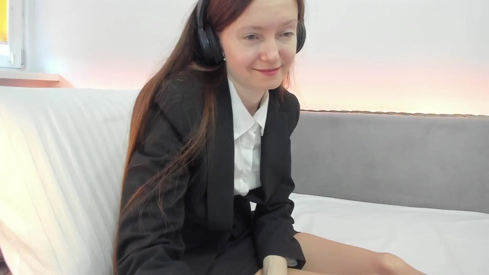 Gallery image thumbnail from Tenar's myfreecams stream on, 02/08/2026, 12:21 image 10 of 20