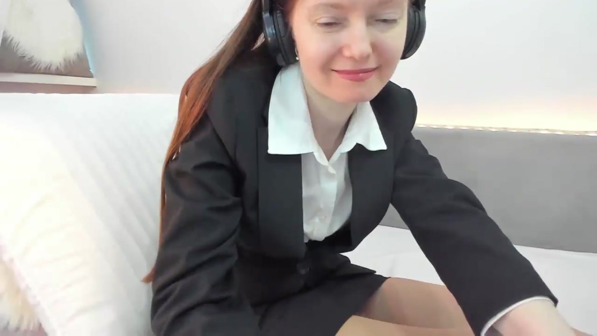 Gallery image thumbnail from Tenar's myfreecams stream on, 05/19/2026, 10:09 image 3 of 20