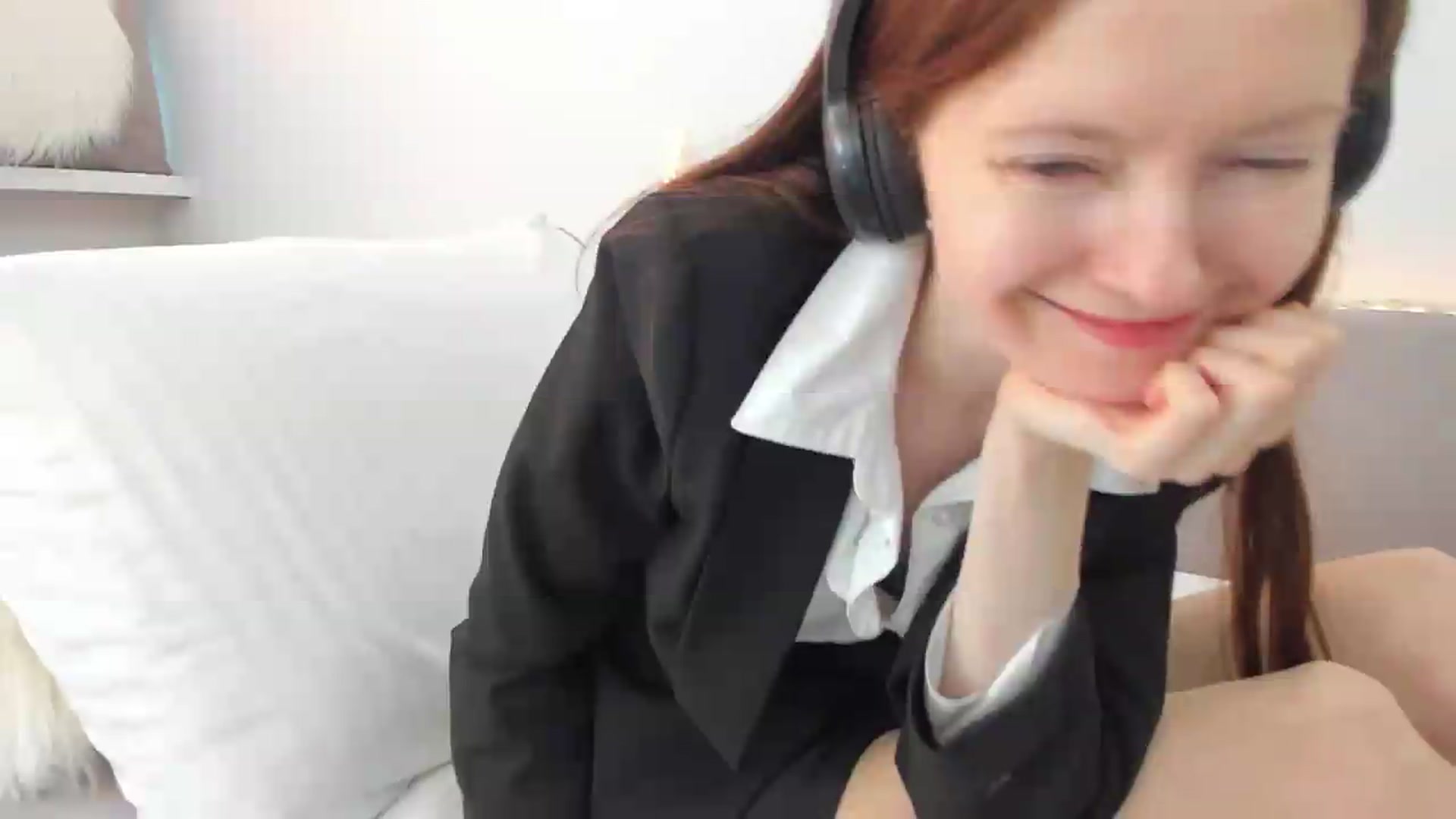 Gallery image thumbnail from Tenar's myfreecams stream on, 05/26/2026, 15:07 image 5 of 20