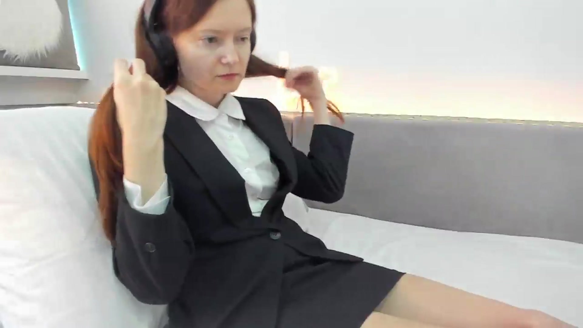 Gallery image thumbnail from Tenar's myfreecams stream on, 06/11/2026, 12:59 image 17 of 20