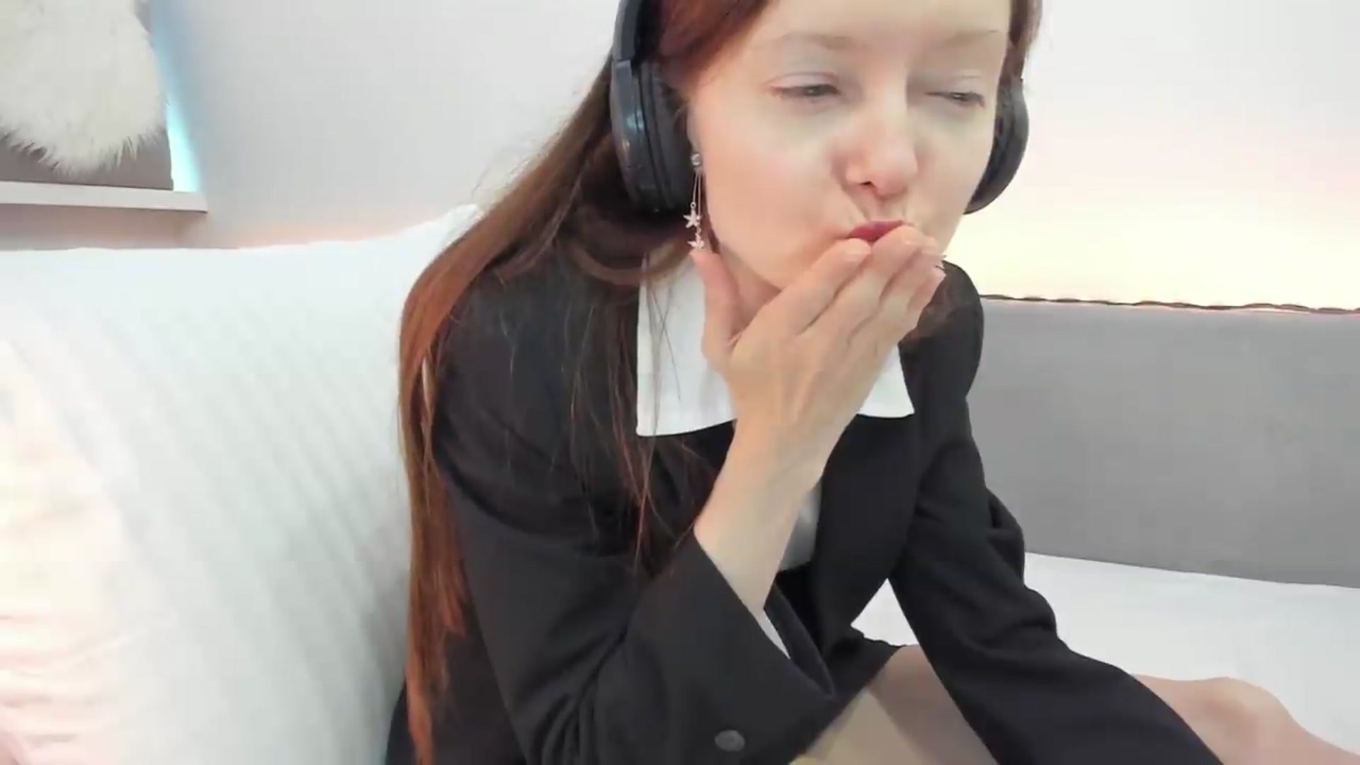 Gallery image thumbnail from Tenar's myfreecams stream on, 07/05/2026, 08:08 image 8 of 20