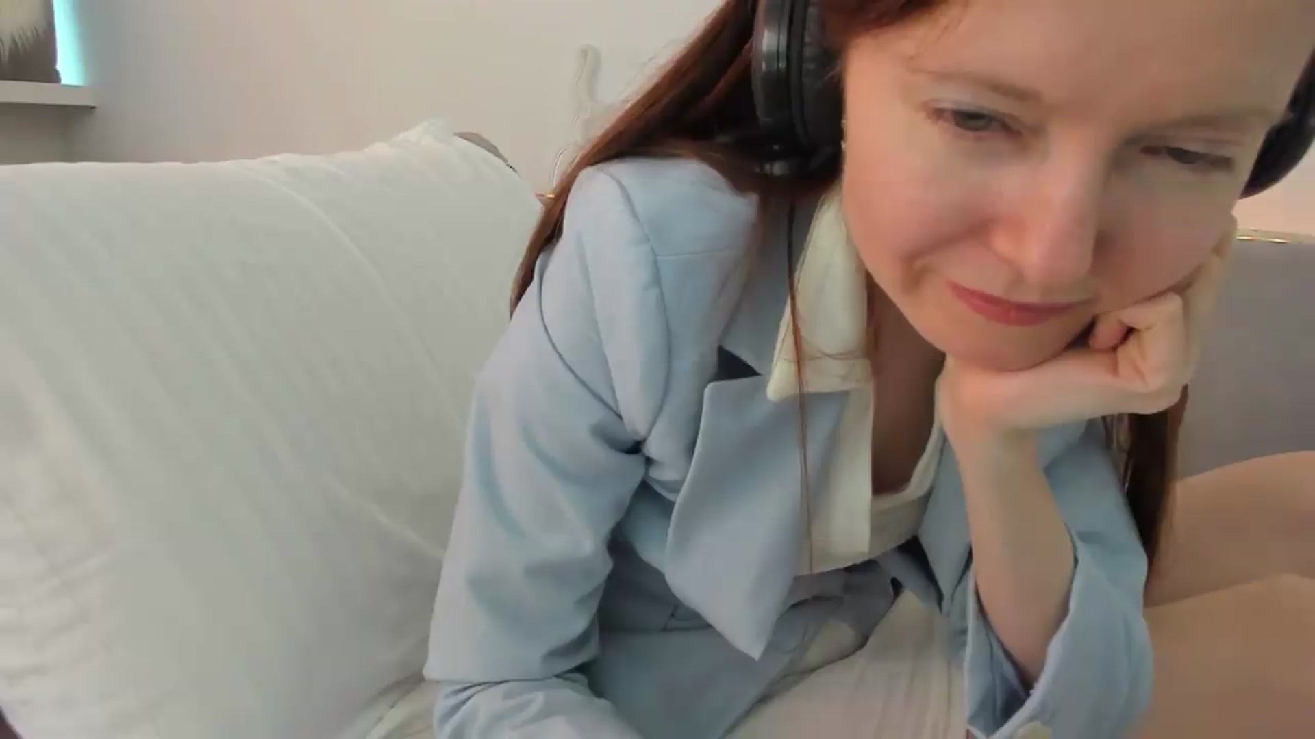Gallery image thumbnail from Tenar's myfreecams stream on, 07/06/2026, 14:28 image 16 of 20