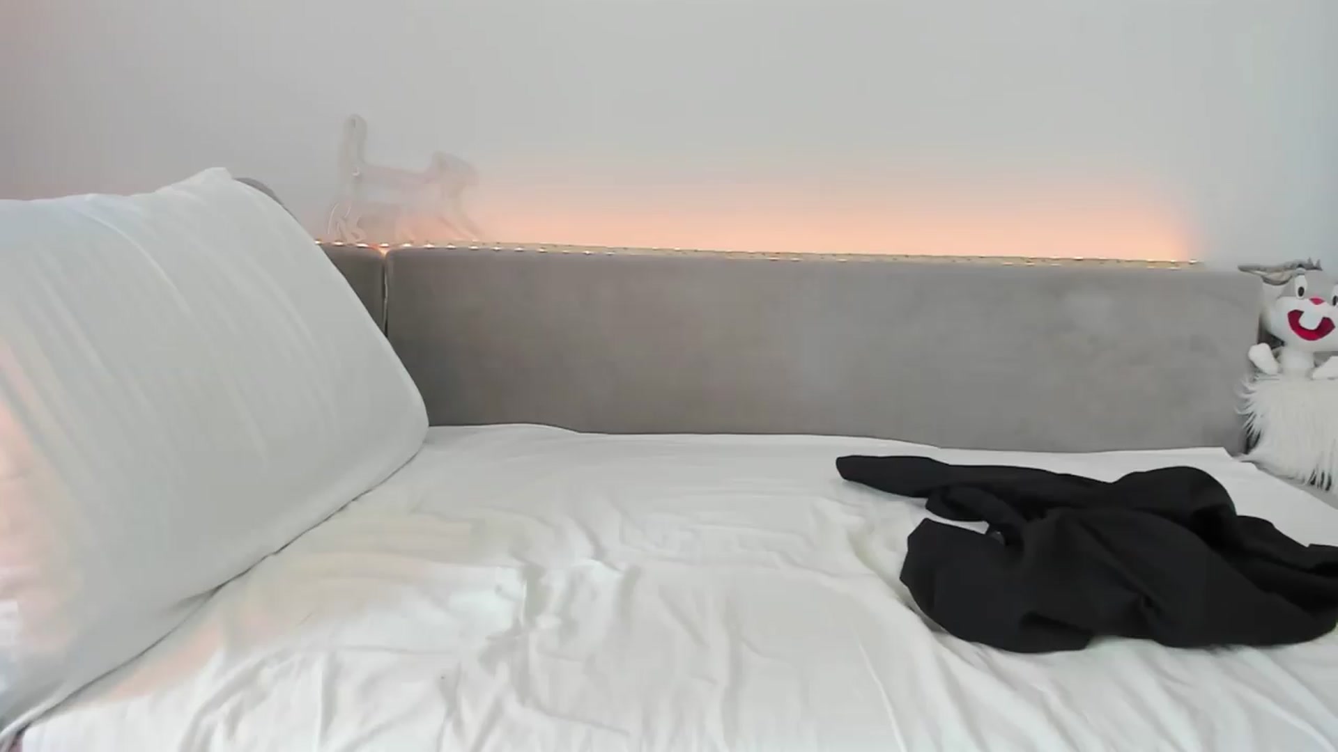 Gallery image thumbnail from Tenar's myfreecams stream on, 08/01/2026, 11:46 image 18 of 20