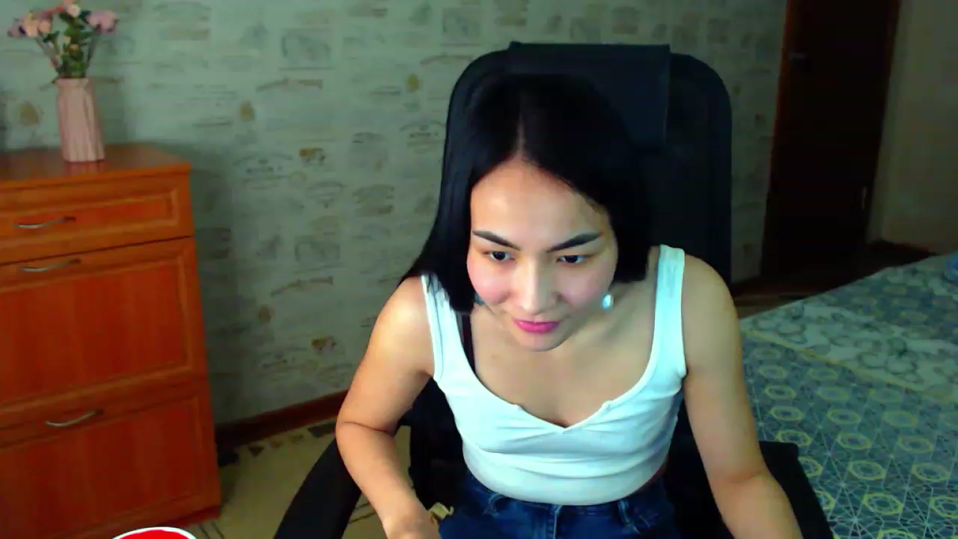 Gallery image thumbnail from TenderOrchid's myfreecams stream on, 04/15/2023, 20:39 image 2 of 20