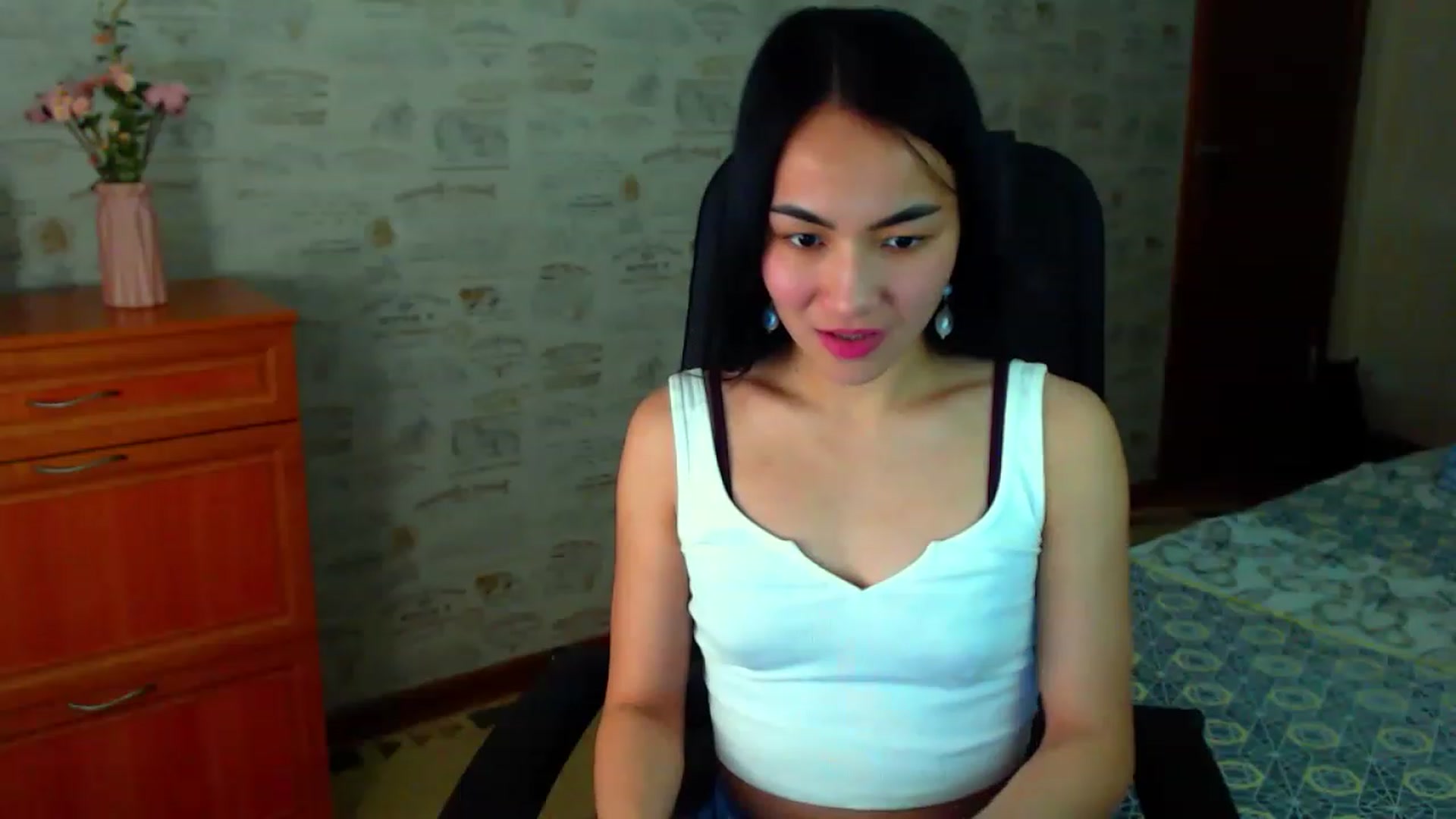 Gallery image thumbnail from TenderOrchid's myfreecams stream on, 04/15/2023, 20:39 image 19 of 20