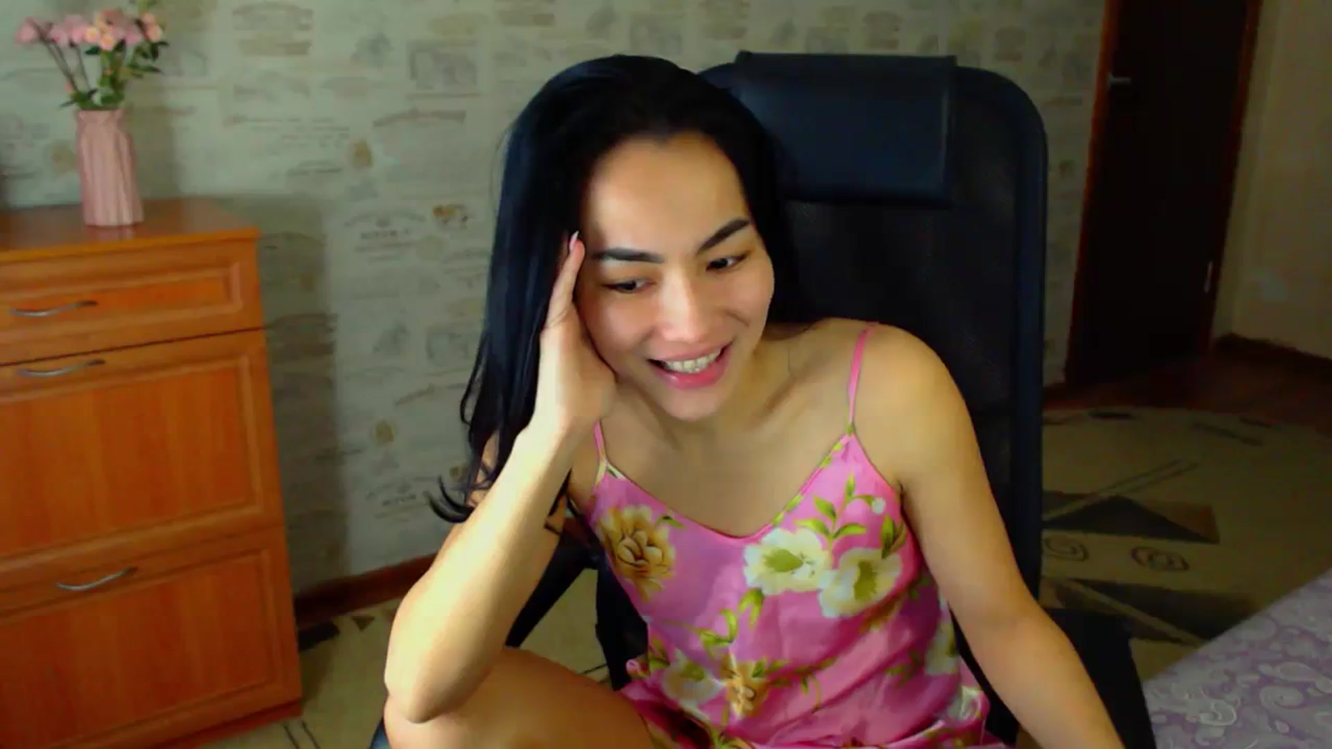 Gallery image thumbnail from TenderOrchid's myfreecams stream on, 01/14/2024, 01:31 image 17 of 20