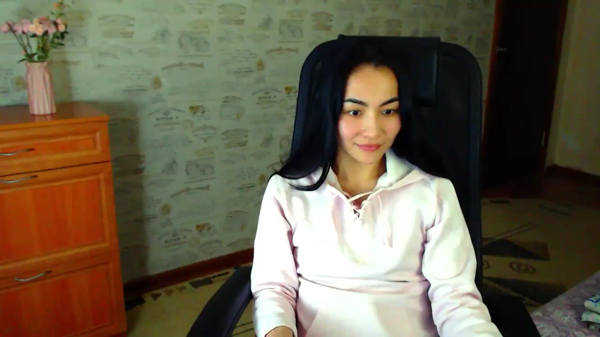 Gallery image thumbnail from TenderOrchid's myfreecams stream on, 01/15/2024, 21:11 image 10 of 20