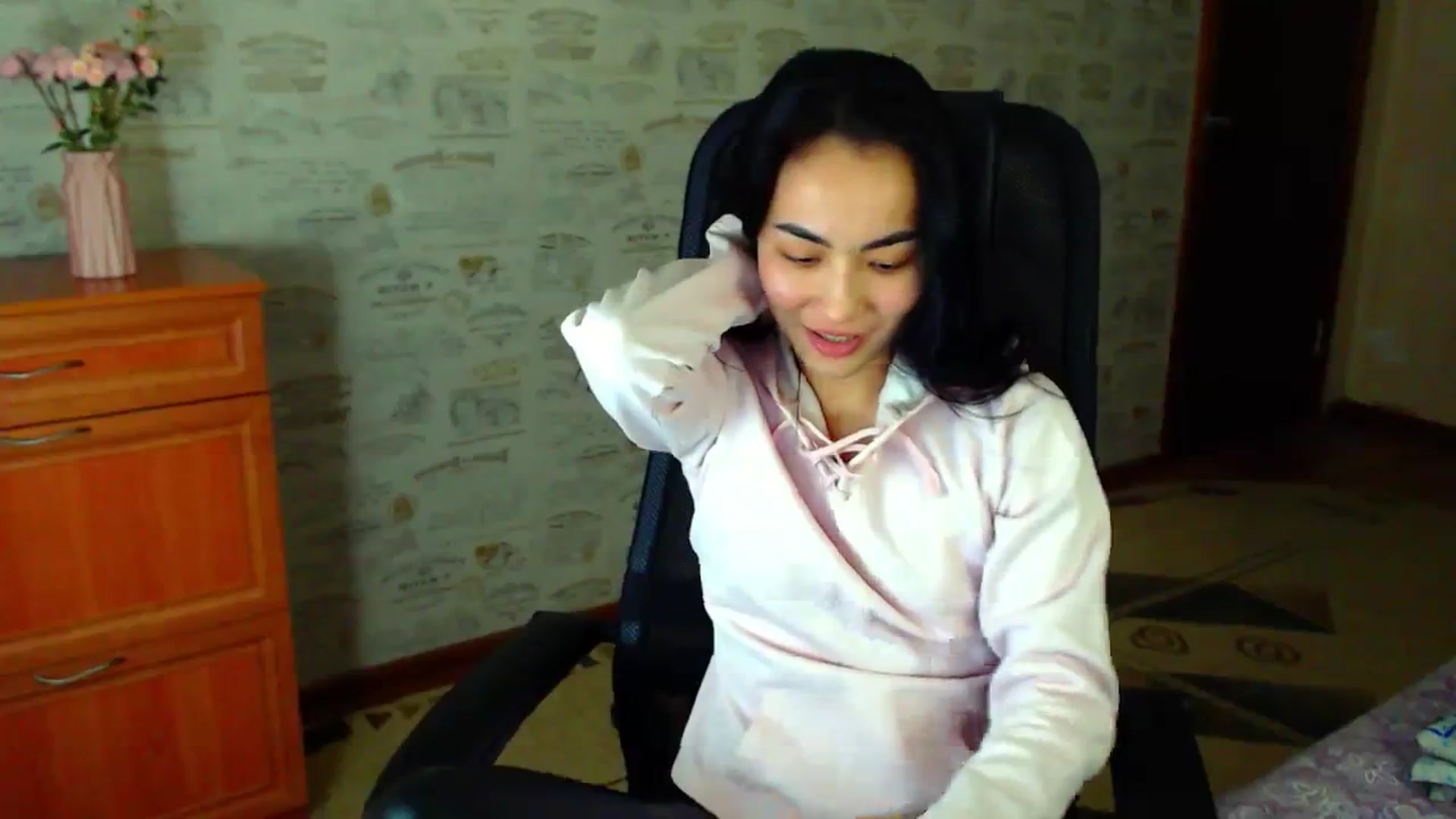 Gallery image thumbnail from TenderOrchid's myfreecams stream on, 01/15/2024, 21:11 image 13 of 20