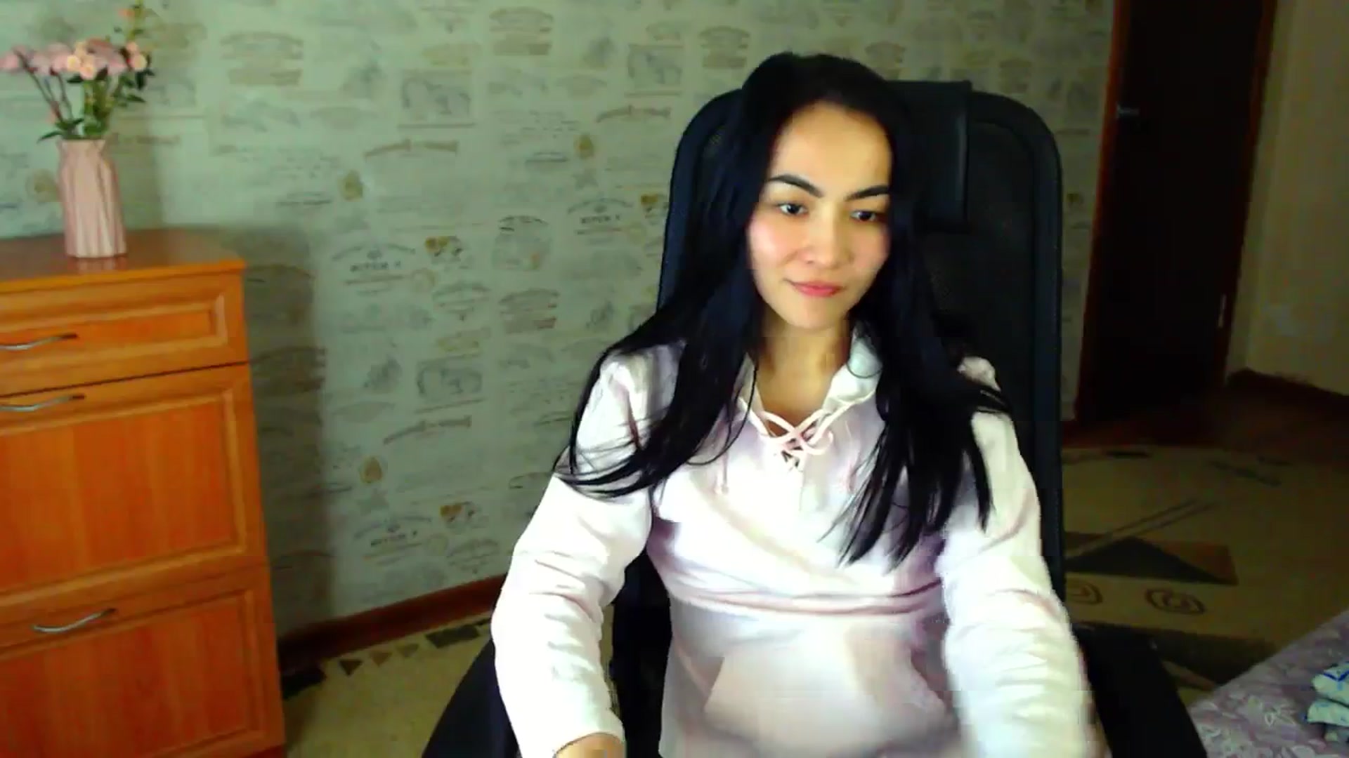 Gallery image thumbnail from TenderOrchid's myfreecams stream on, 01/15/2024, 21:11 image 11 of 20