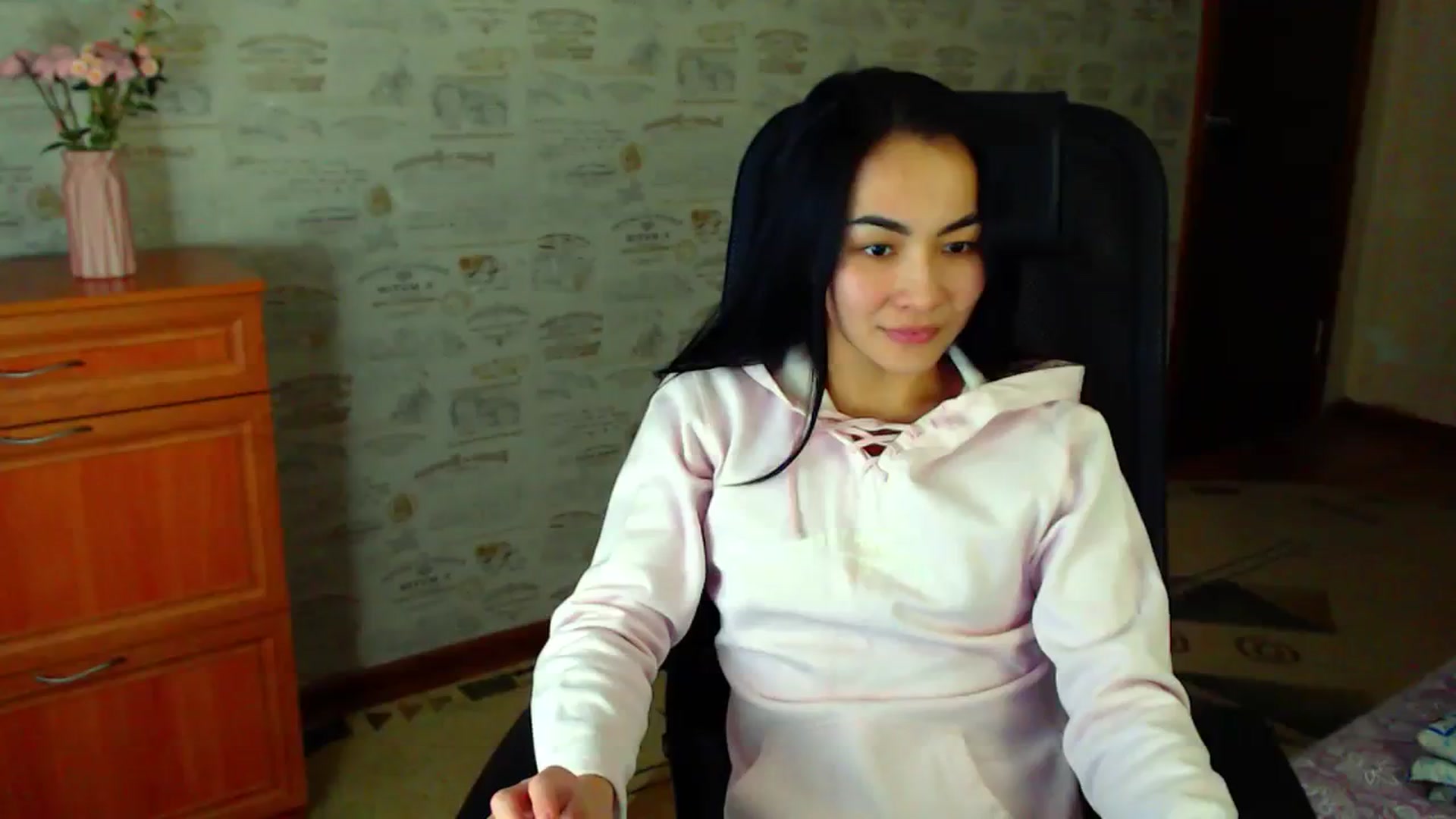 Gallery image thumbnail from TenderOrchid's myfreecams stream on, 01/15/2024, 21:11 image 1 of 20