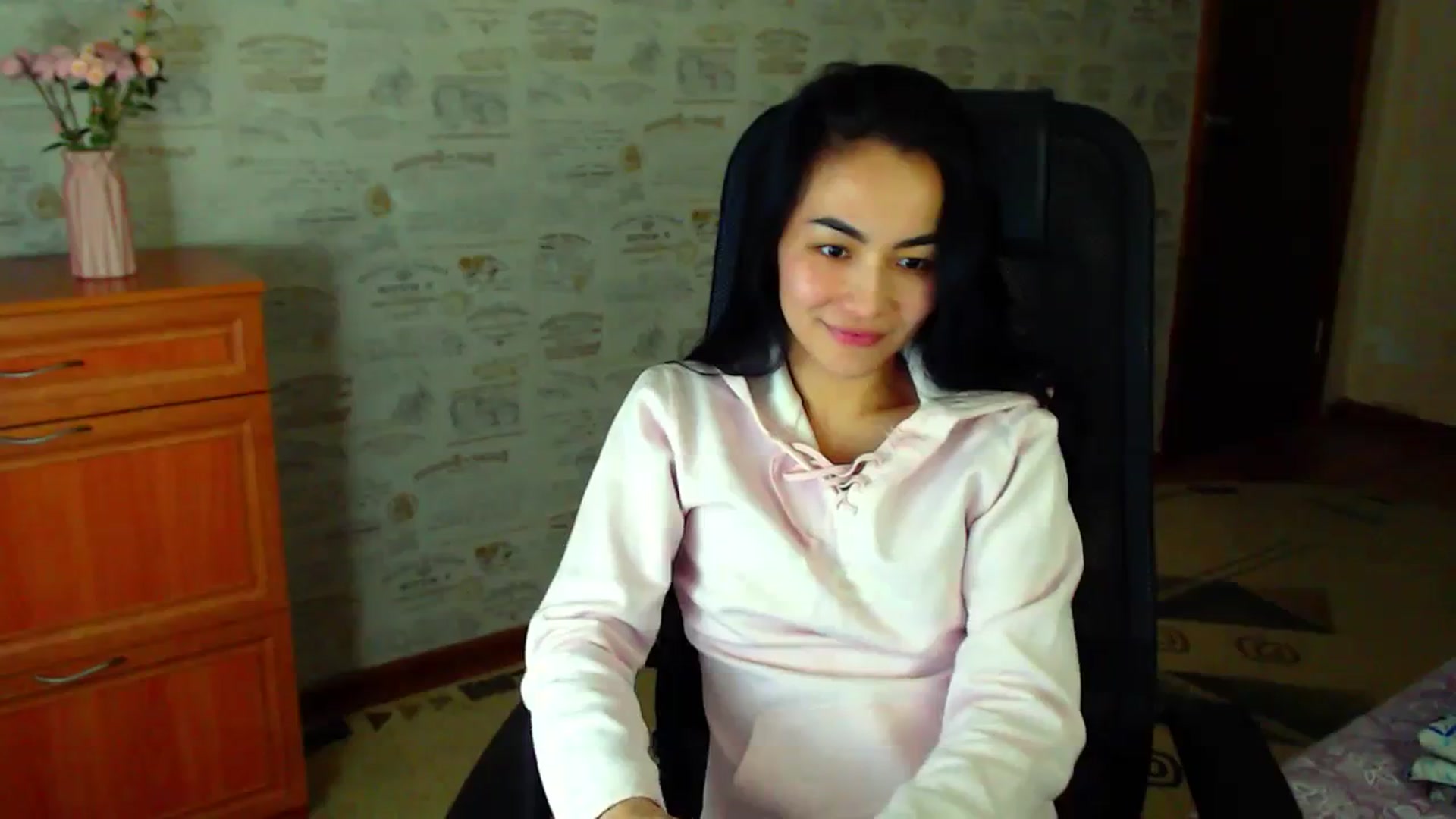 Gallery image thumbnail from TenderOrchid's myfreecams stream on, 01/15/2024, 21:11 image 4 of 20