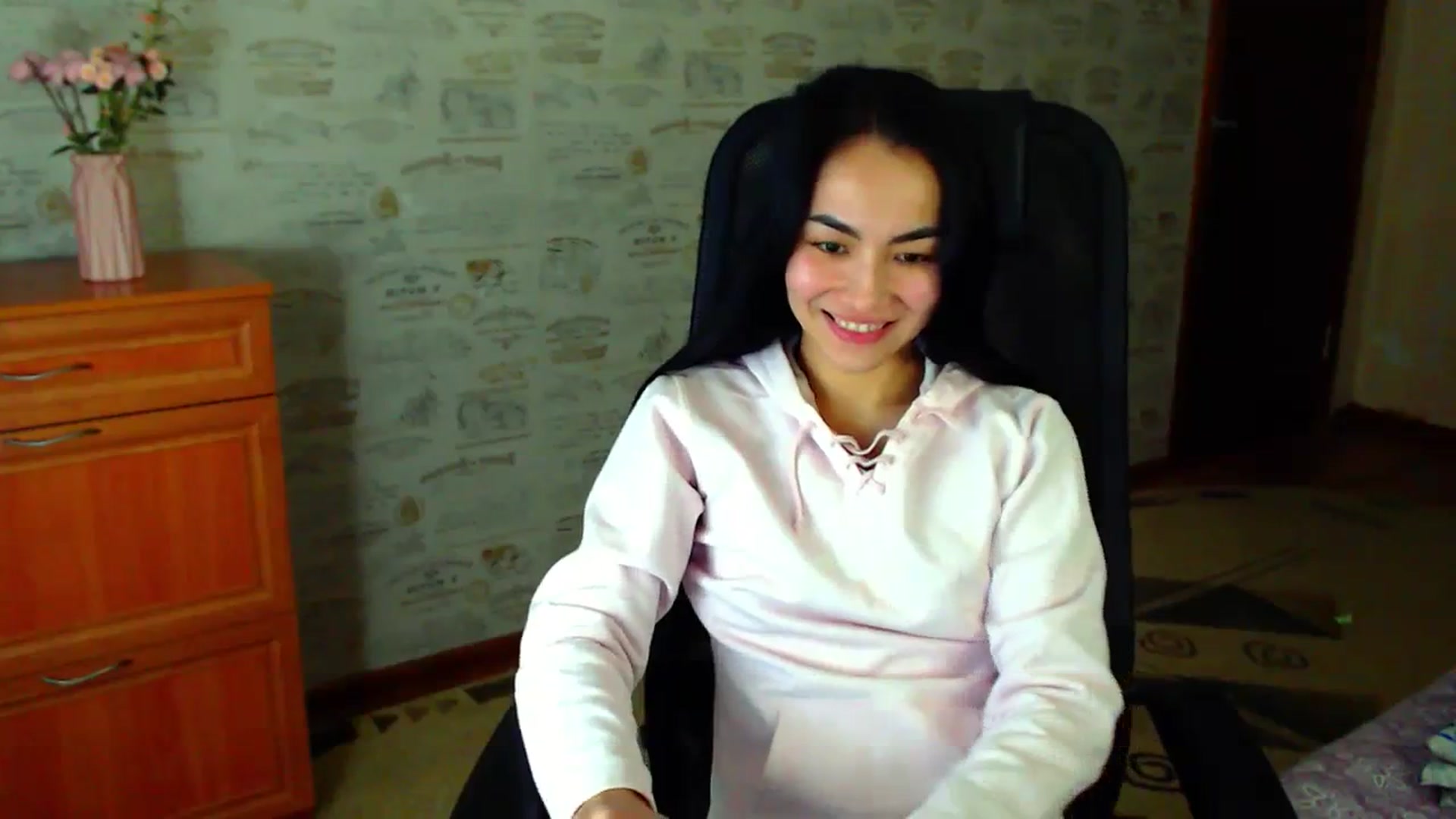 Gallery image thumbnail from TenderOrchid's myfreecams stream on, 01/15/2024, 21:11 image 19 of 20