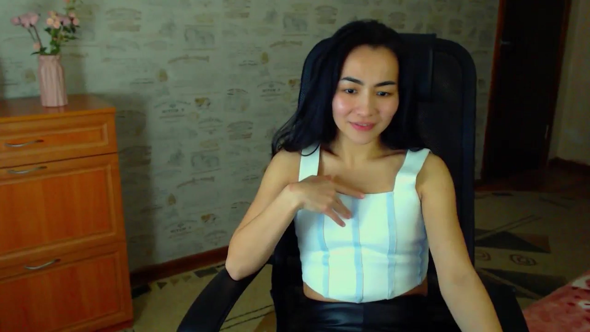 Gallery image thumbnail from TenderOrchid's myfreecams stream on, 01/20/2024, 23:02 image 8 of 20