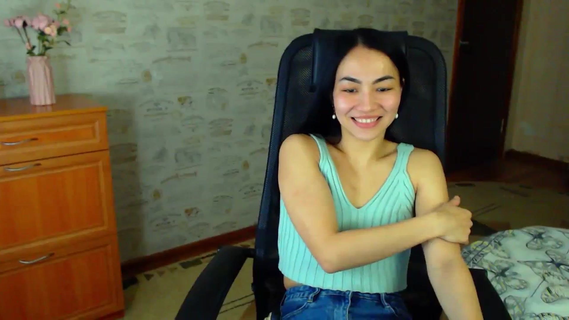 Gallery image thumbnail from TenderOrchid's myfreecams stream on, 02/17/2024, 14:25 image 11 of 20