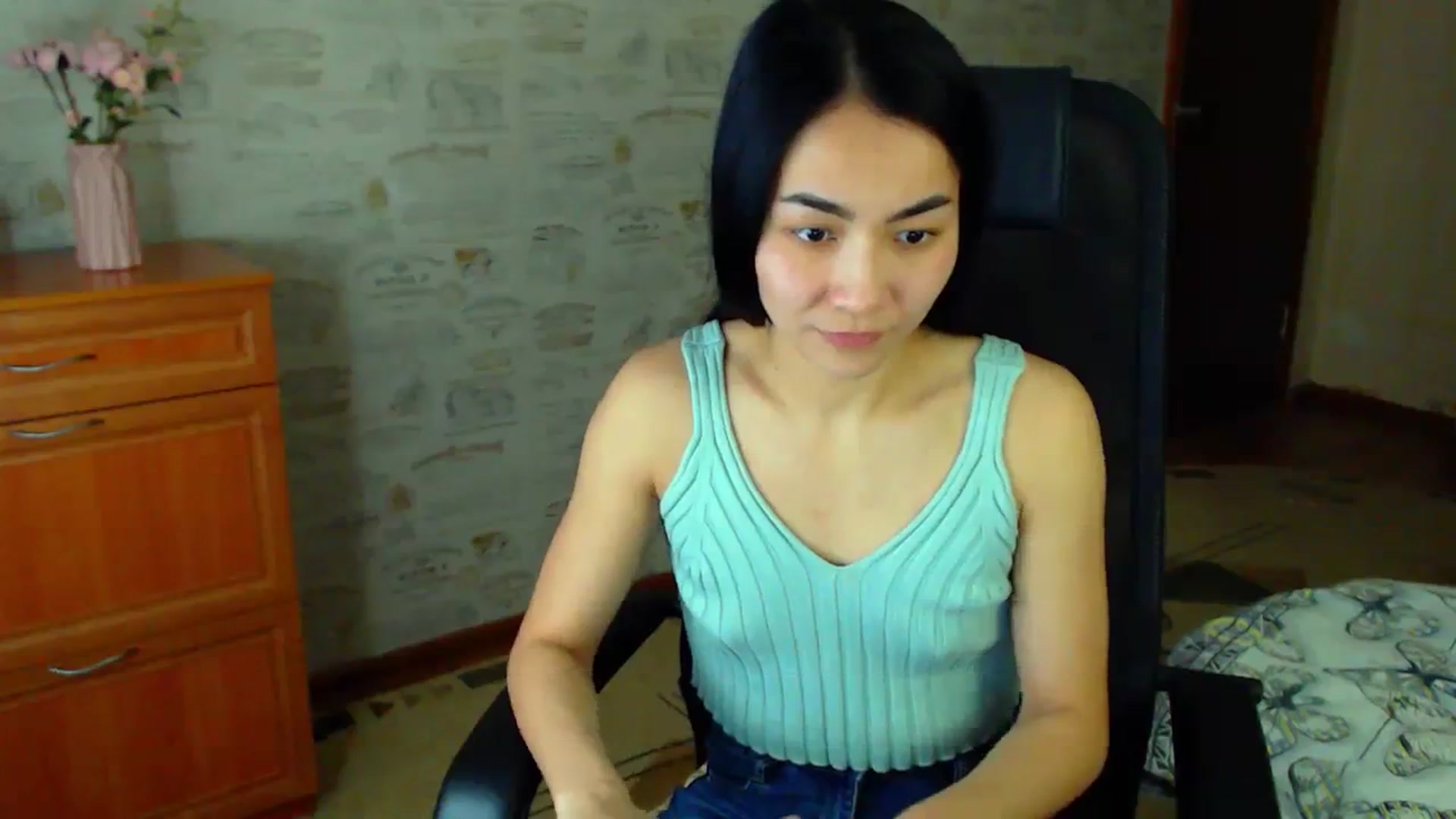 Gallery image thumbnail from TenderOrchid's myfreecams stream on, 02/17/2024, 14:25 image 17 of 20