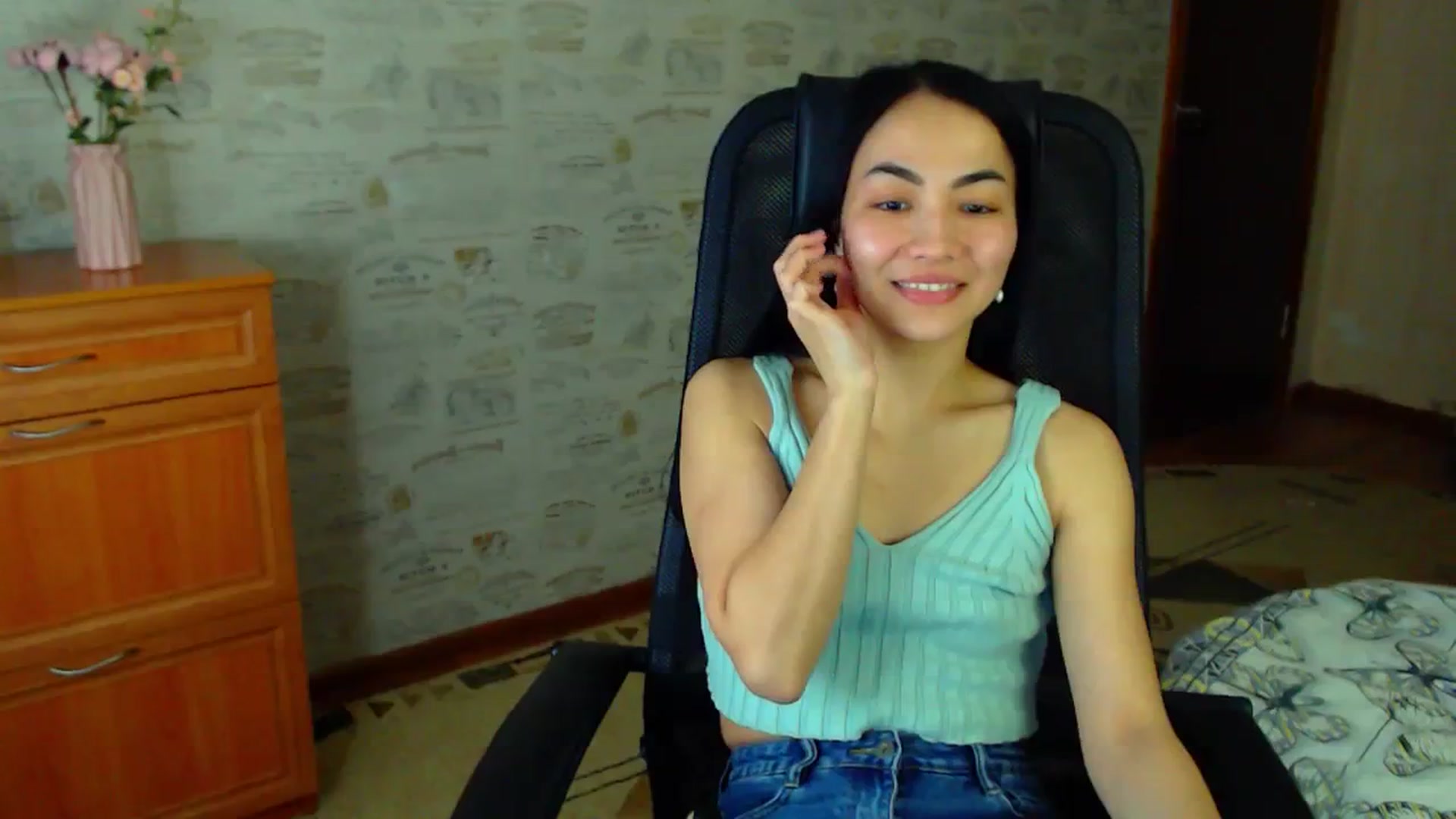 Gallery image thumbnail from TenderOrchid's myfreecams stream on, 02/17/2024, 14:25 image 3 of 20