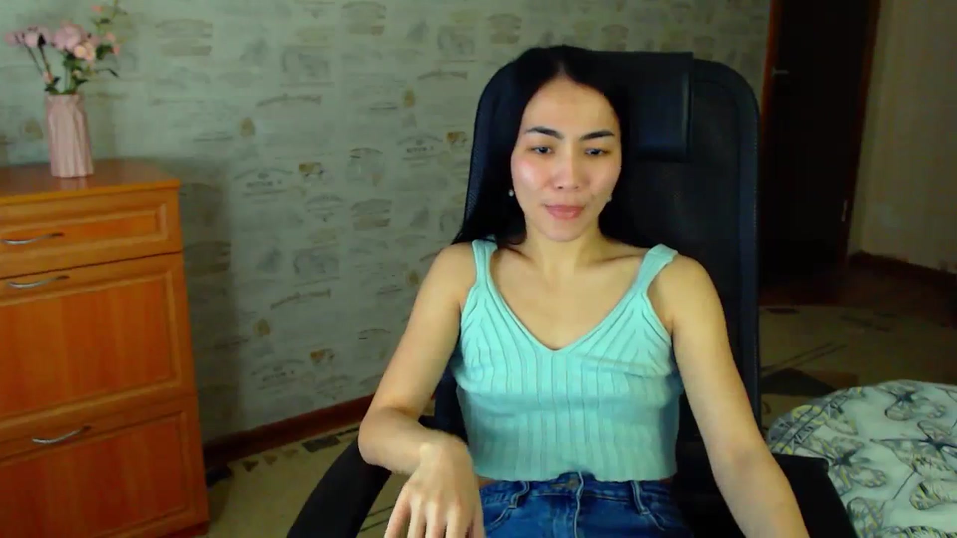 Gallery image thumbnail from TenderOrchid's myfreecams stream on, 02/17/2024, 14:25 image 8 of 20