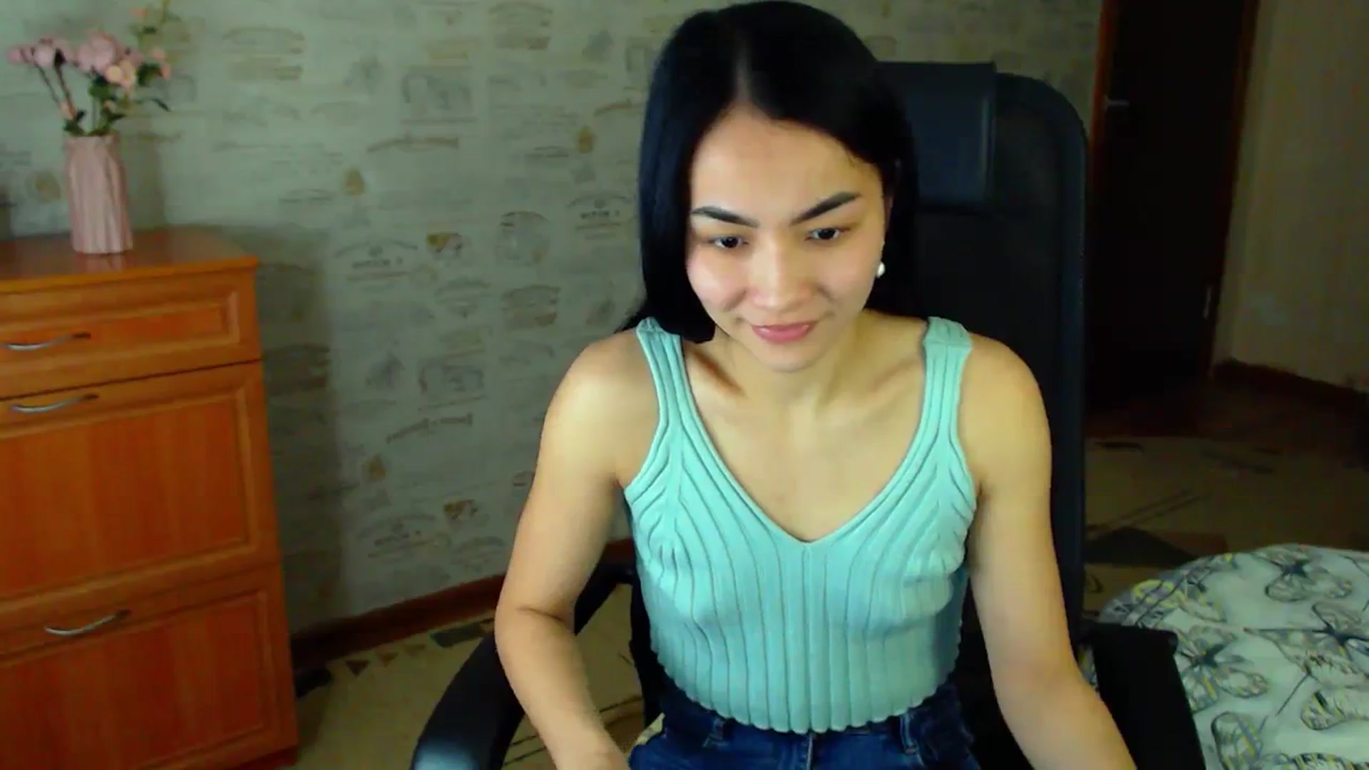 Gallery image thumbnail from TenderOrchid's myfreecams stream on, 02/17/2024, 14:25 image 18 of 20