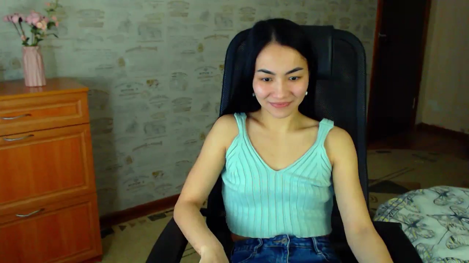 Gallery image thumbnail from TenderOrchid's myfreecams stream on, 02/17/2024, 14:25 image 2 of 20