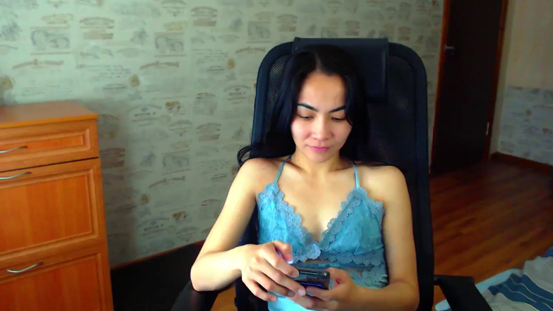 Gallery image thumbnail from TenderOrchid's myfreecams stream on, 10/11/2024, 09:49 image 15 of 20