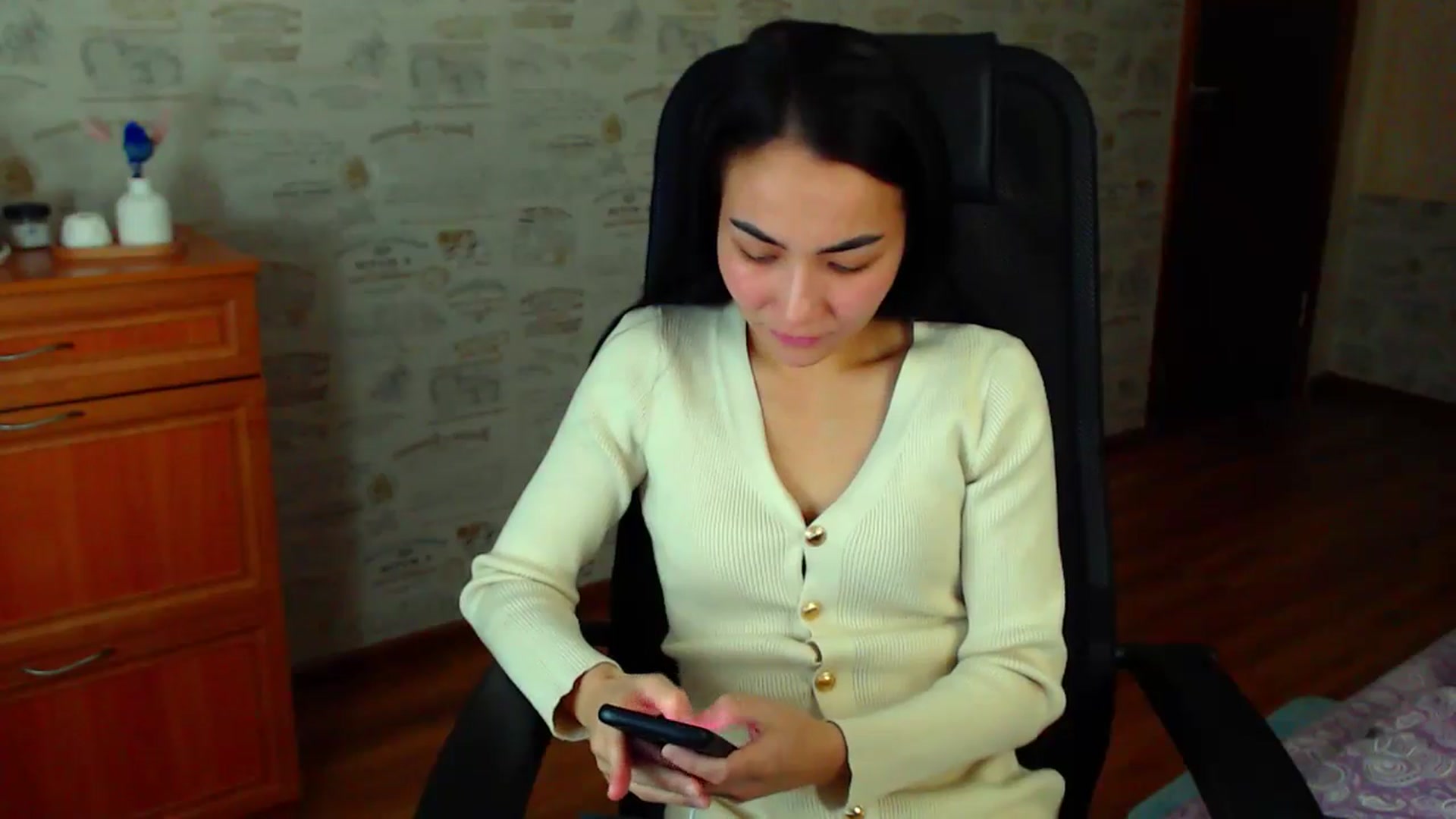 Gallery image thumbnail from TenderOrchid's myfreecams stream on, 12/07/2024, 17:50 image 8 of 20