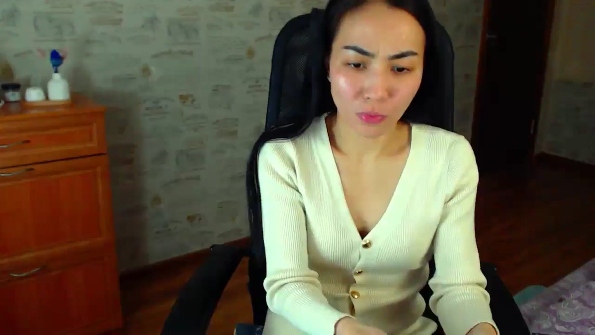 Gallery image thumbnail from TenderOrchid's myfreecams stream on, 12/07/2024, 17:50 image 15 of 20