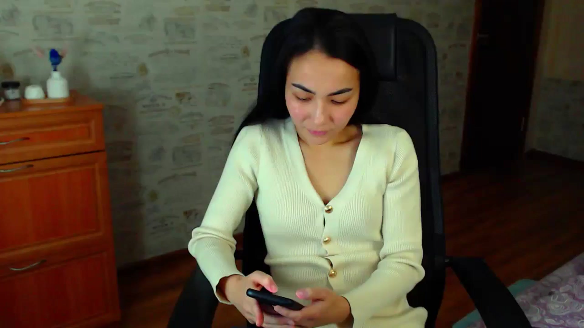 Gallery image thumbnail from TenderOrchid's myfreecams stream on, 12/07/2024, 17:50 image 6 of 20