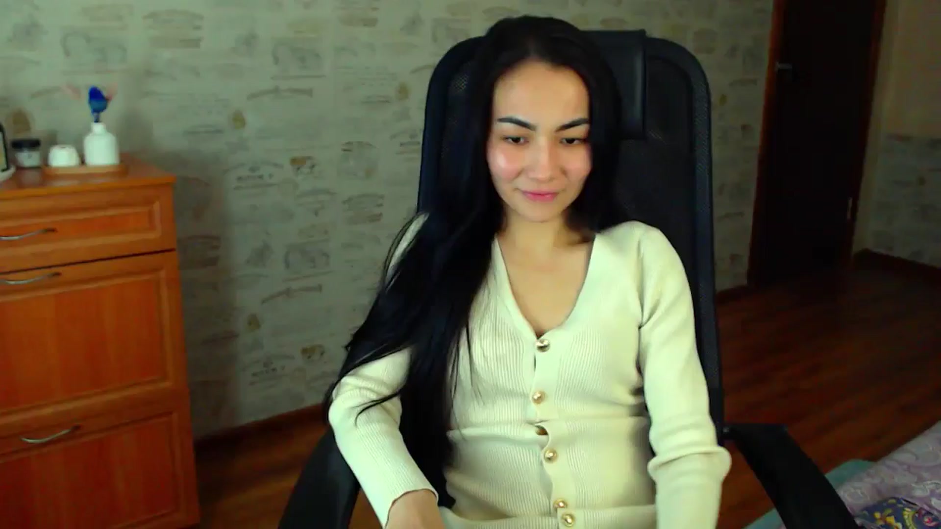 Gallery image thumbnail from TenderOrchid's myfreecams stream on, 12/07/2024, 18:41 image 8 of 20