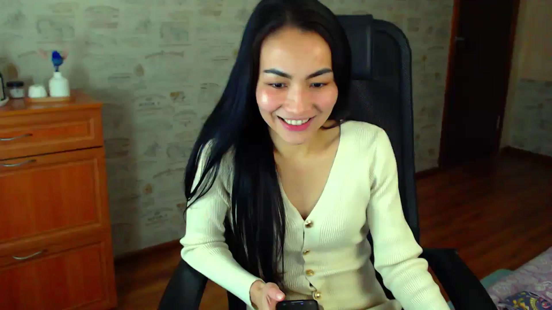 Gallery image thumbnail from TenderOrchid's myfreecams stream on, 12/07/2024, 18:41 image 20 of 20