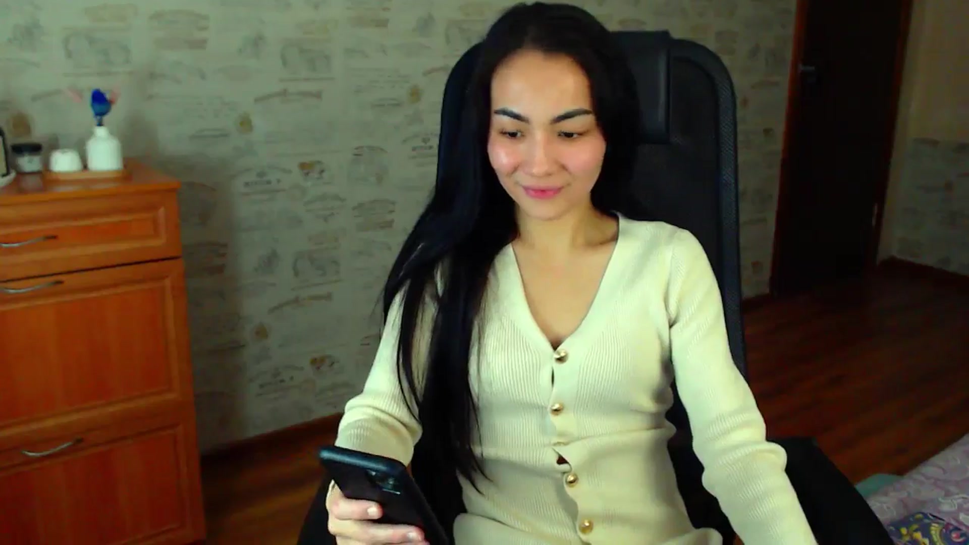 Gallery image thumbnail from TenderOrchid's myfreecams stream on, 12/07/2024, 18:41 image 16 of 20