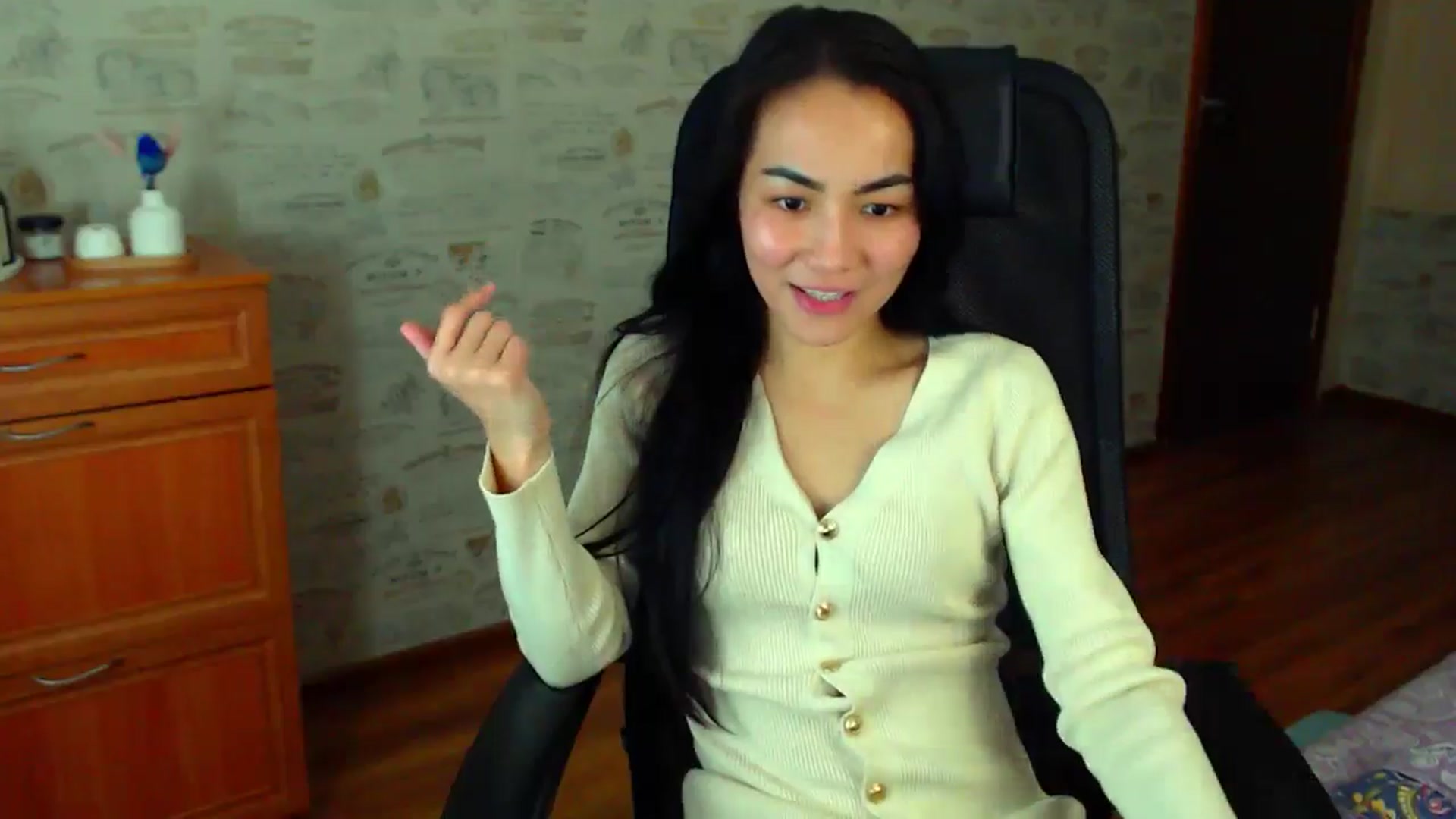 Gallery image thumbnail from TenderOrchid's myfreecams stream on, 12/07/2024, 18:41 image 17 of 20