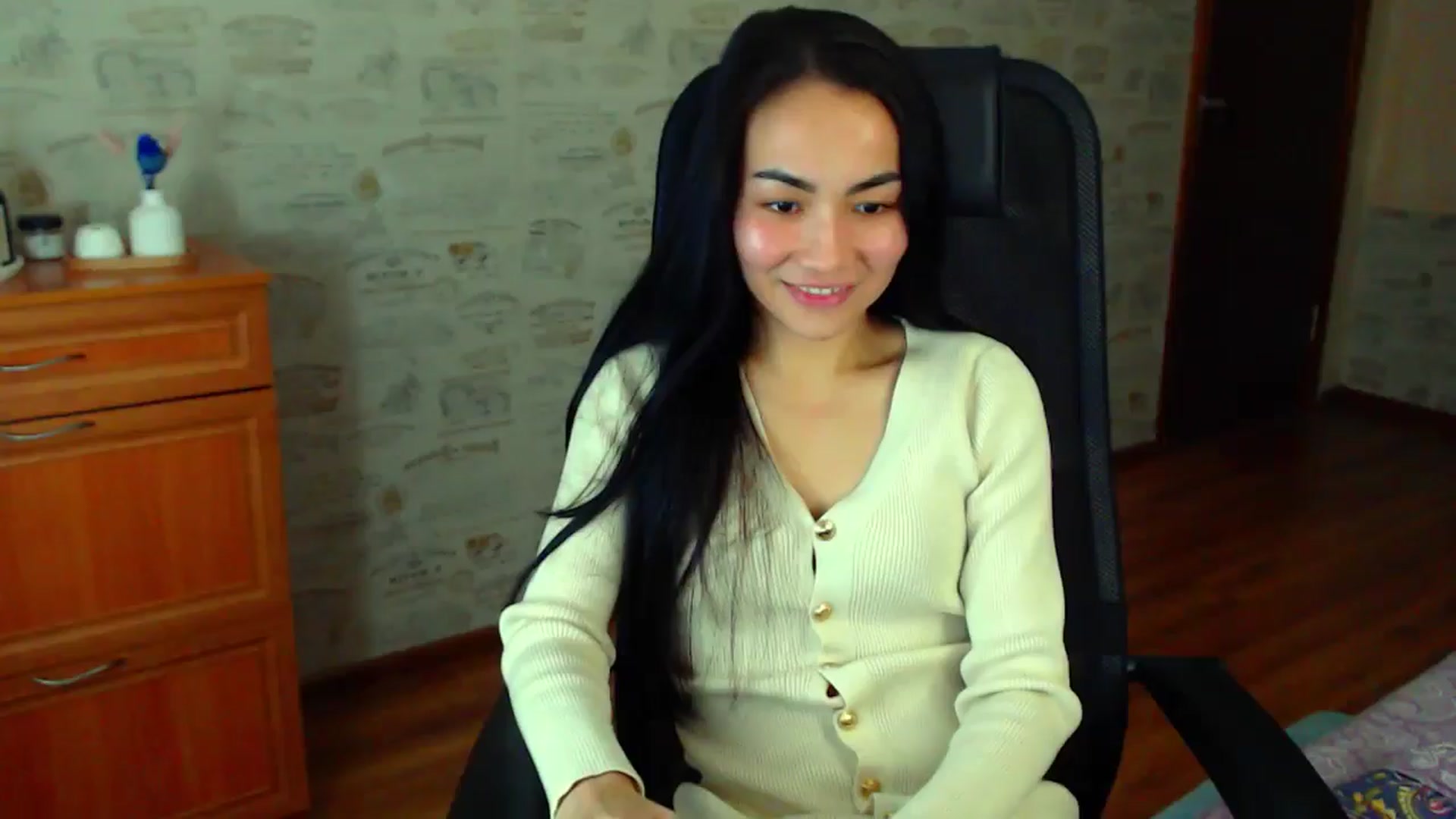 Gallery image thumbnail from TenderOrchid's myfreecams stream on, 12/07/2024, 18:41 image 9 of 20