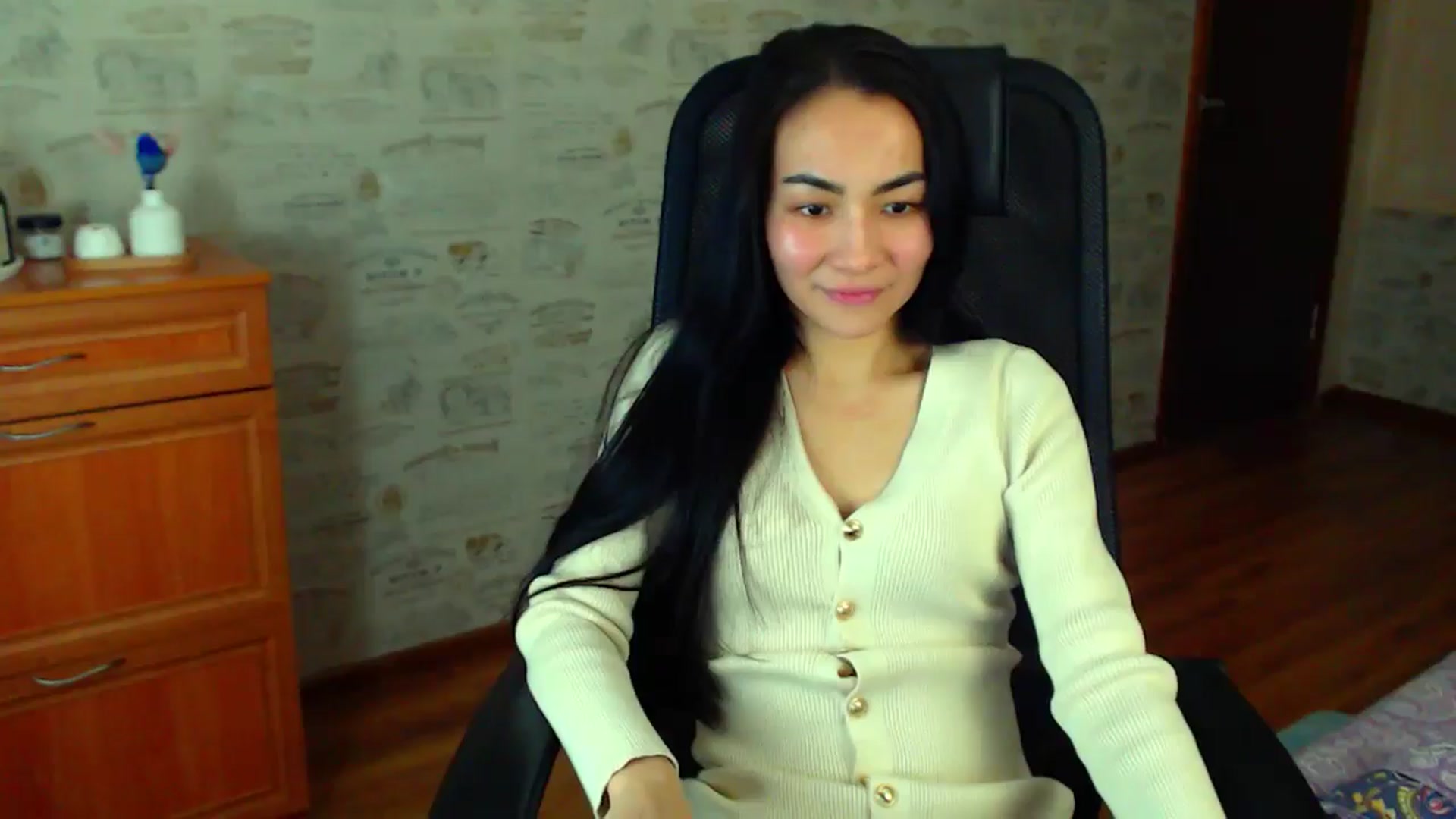 Gallery image thumbnail from TenderOrchid's myfreecams stream on, 12/07/2024, 18:41 image 7 of 20