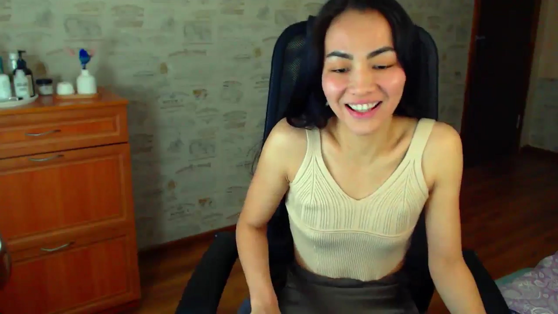 Gallery image thumbnail from TenderOrchid's myfreecams stream on, 12/08/2024, 20:46 image 14 of 20