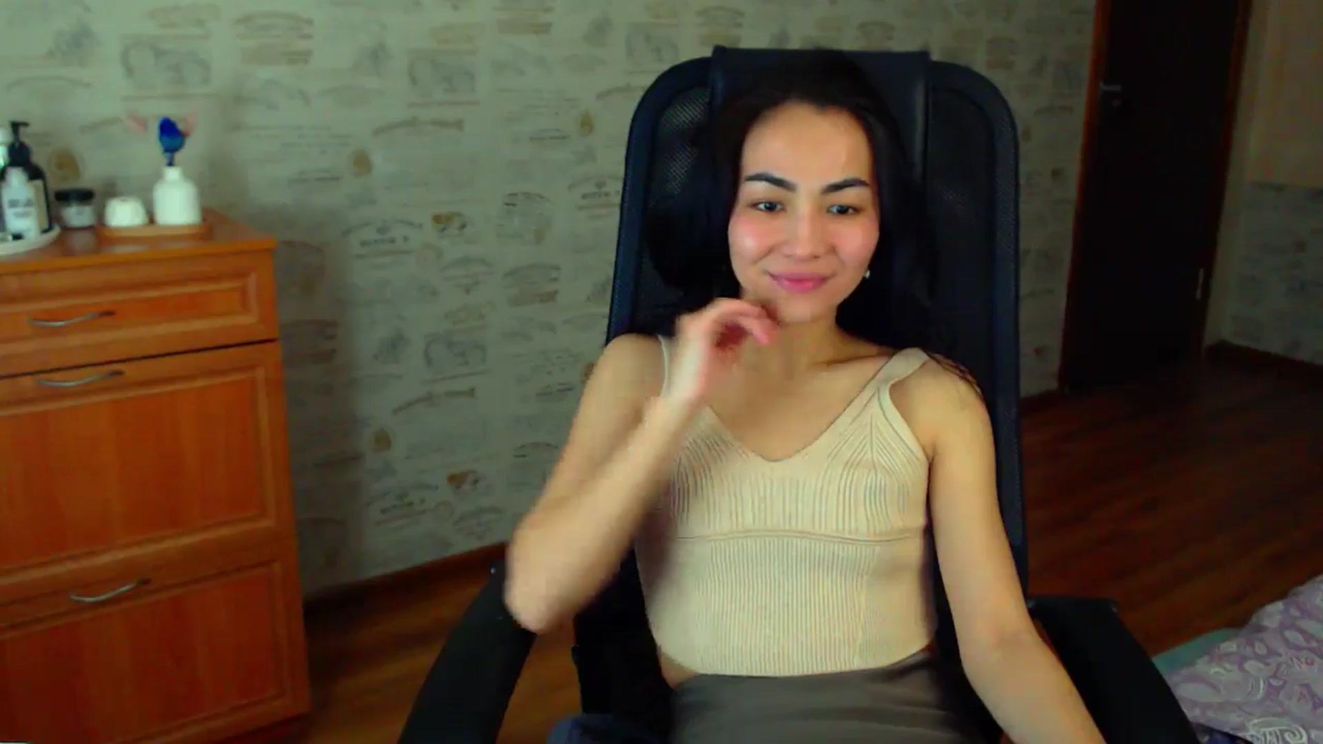 Gallery image thumbnail from TenderOrchid's myfreecams stream on, 12/08/2024, 22:30 image 15 of 20