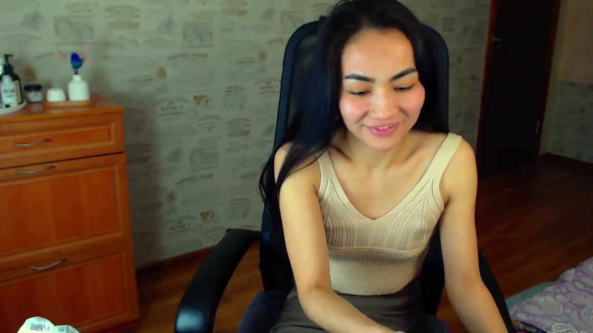 Gallery image thumbnail from TenderOrchid's myfreecams stream on, 12/08/2024, 22:30 image 5 of 20