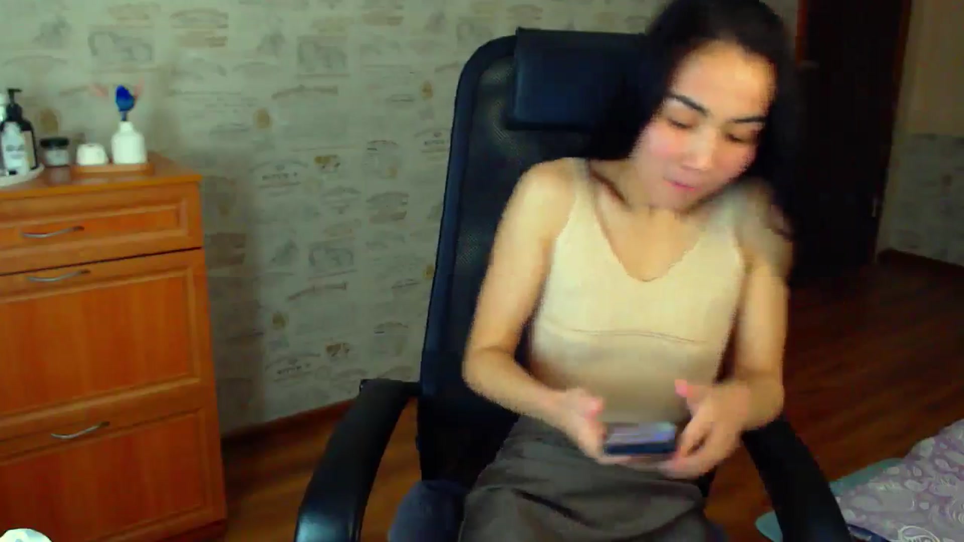Gallery image thumbnail from TenderOrchid's myfreecams stream on, 12/08/2024, 22:30 image 4 of 20