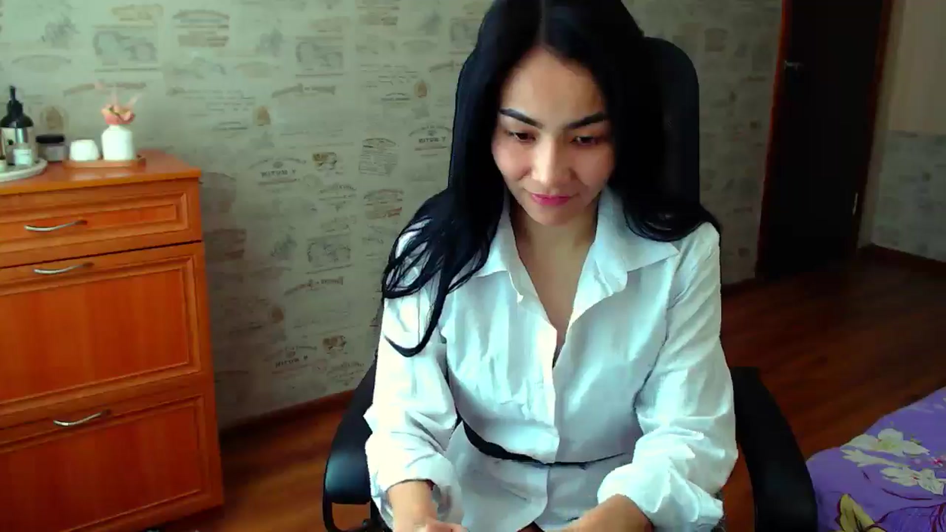 Gallery image thumbnail from TenderOrchid's myfreecams stream on, 05/04/2025, 09:56 image 2 of 20