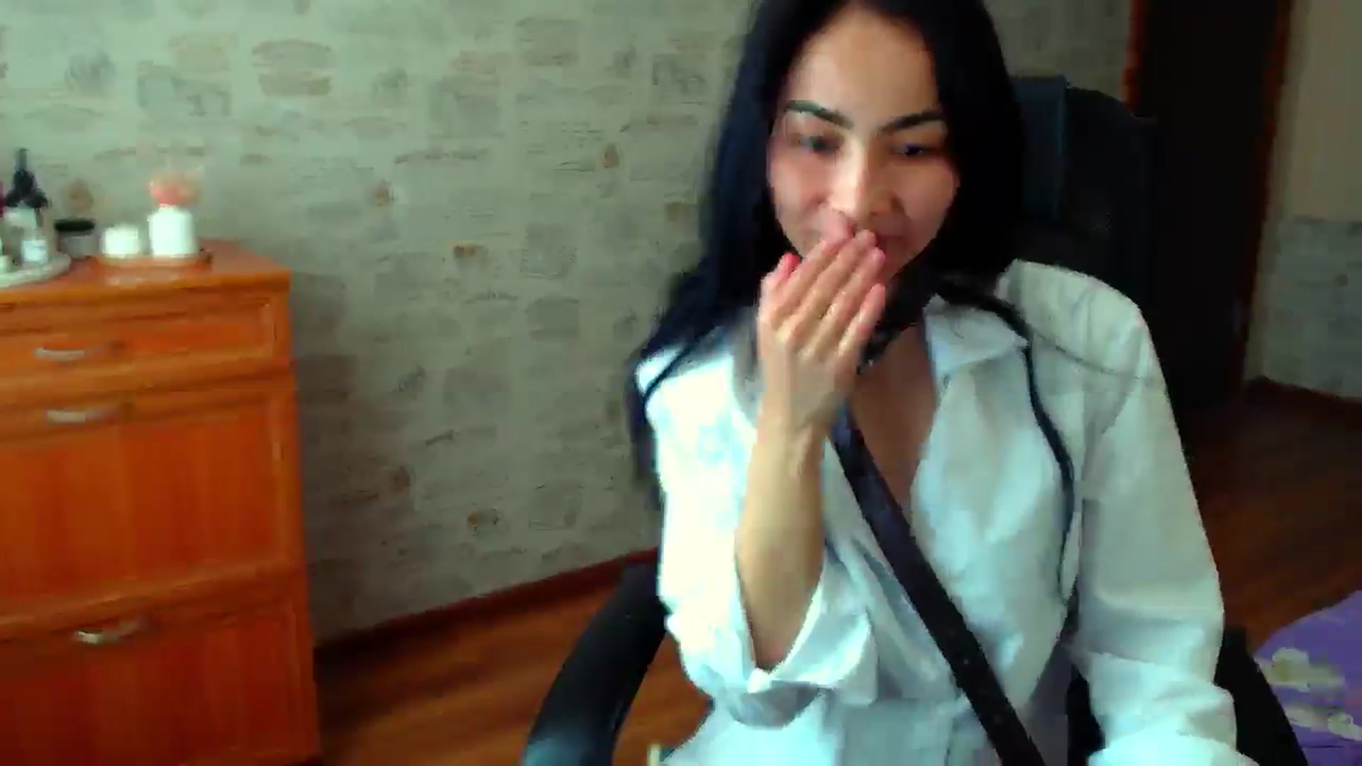 Gallery image thumbnail from TenderOrchid's myfreecams stream on, 05/04/2025, 09:56 image 17 of 20
