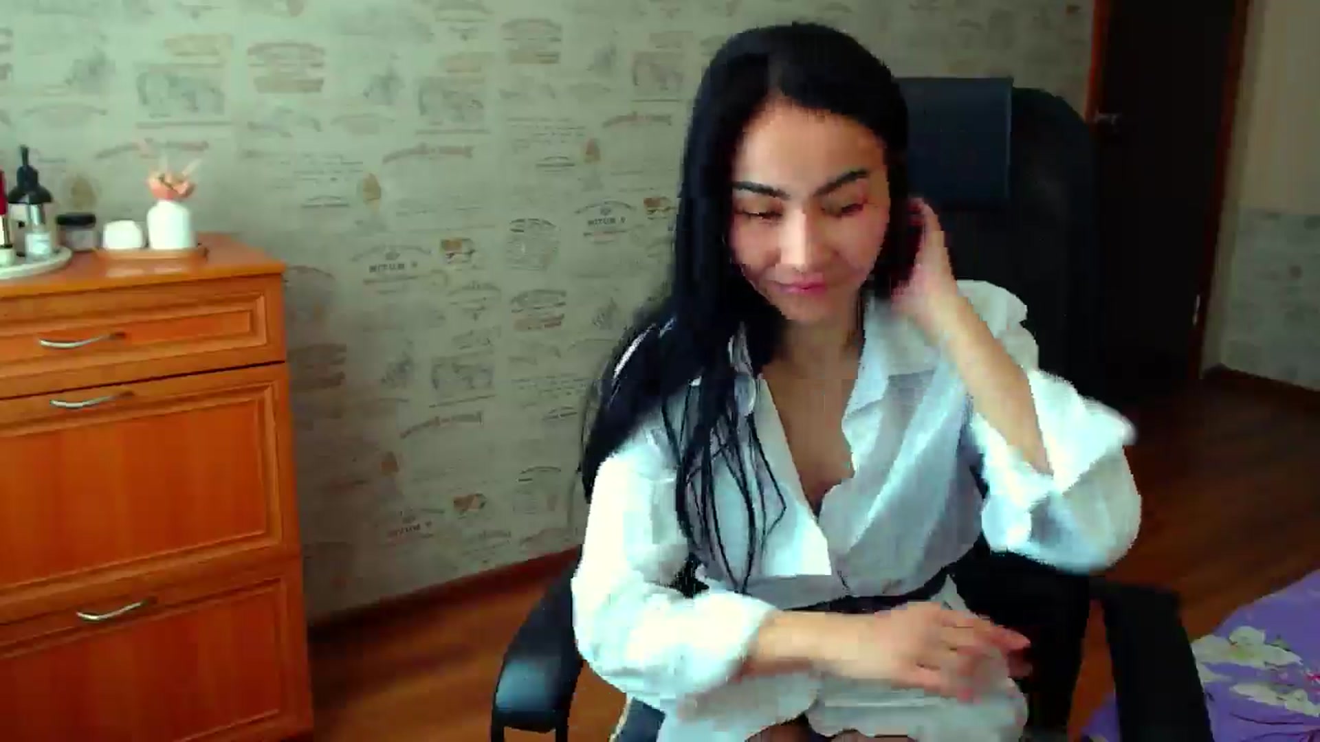 Gallery image thumbnail from TenderOrchid's myfreecams stream on, 05/04/2025, 09:56 image 19 of 20