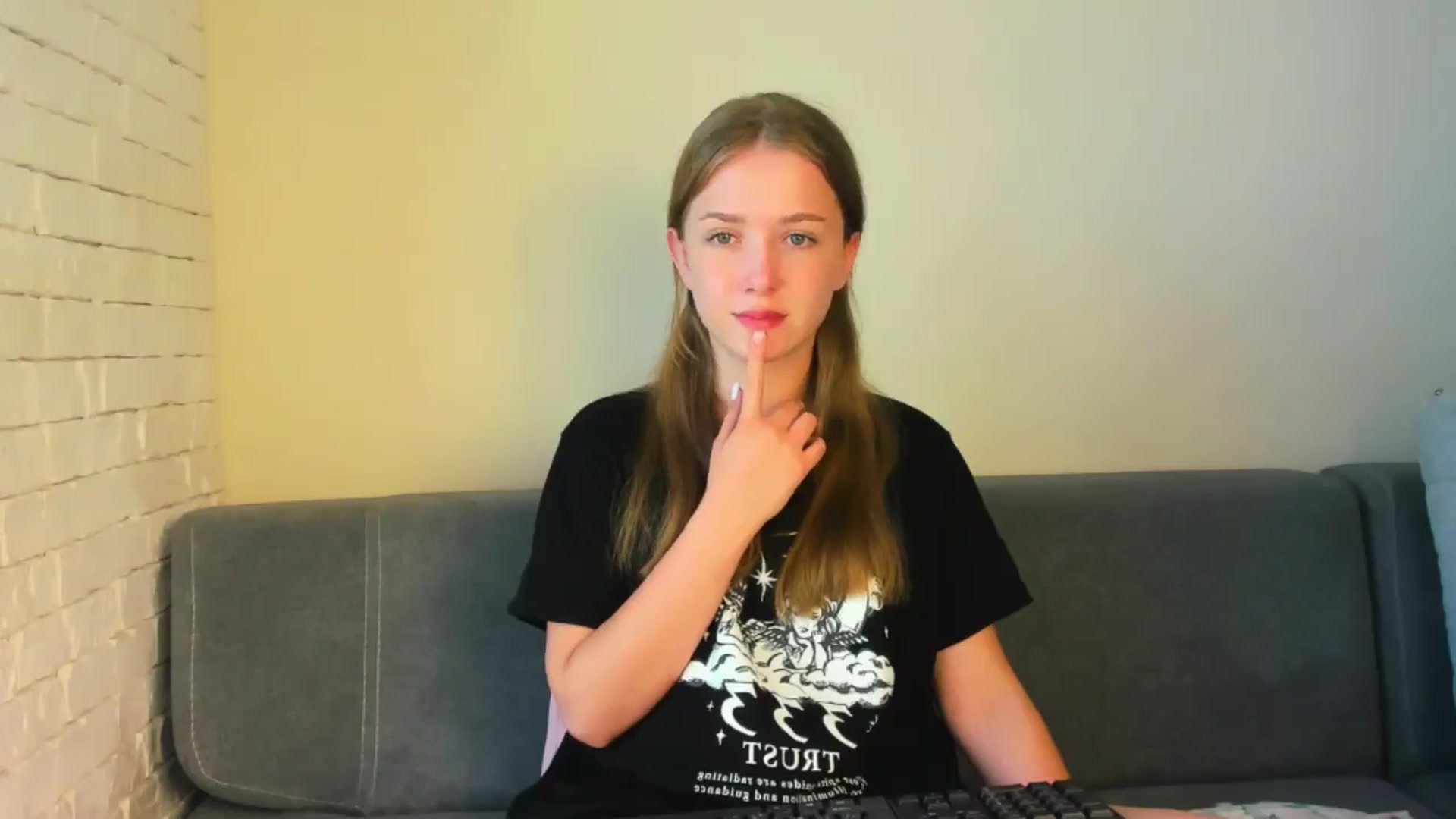 Gallery image thumbnail from TenderlyKate's myfreecams stream on, 07/09/2024, 07:04 image 10 of 20