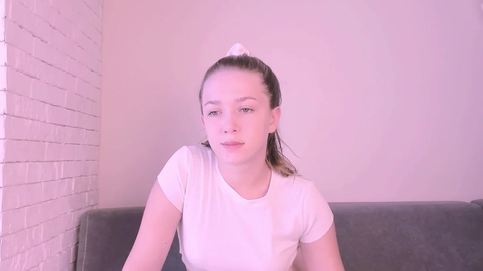 Gallery image thumbnail from TenderlyKate's myfreecams stream on, 07/13/2024, 08:37 image 16 of 20