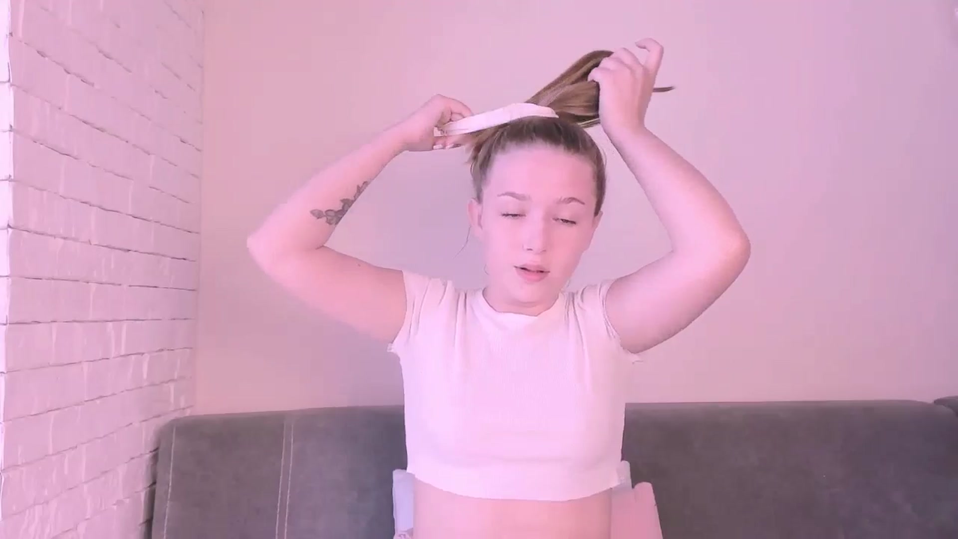 Gallery image thumbnail from TenderlyKate's myfreecams stream on, 07/13/2024, 08:37 image 13 of 20