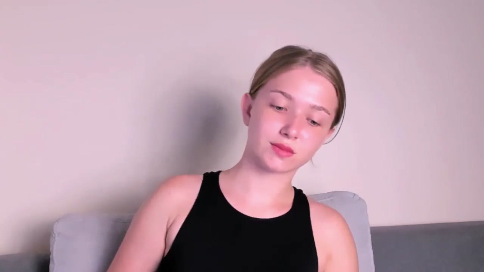 Gallery image thumbnail from TenderlyKate's myfreecams stream on, 07/16/2024, 18:09 image 8 of 20