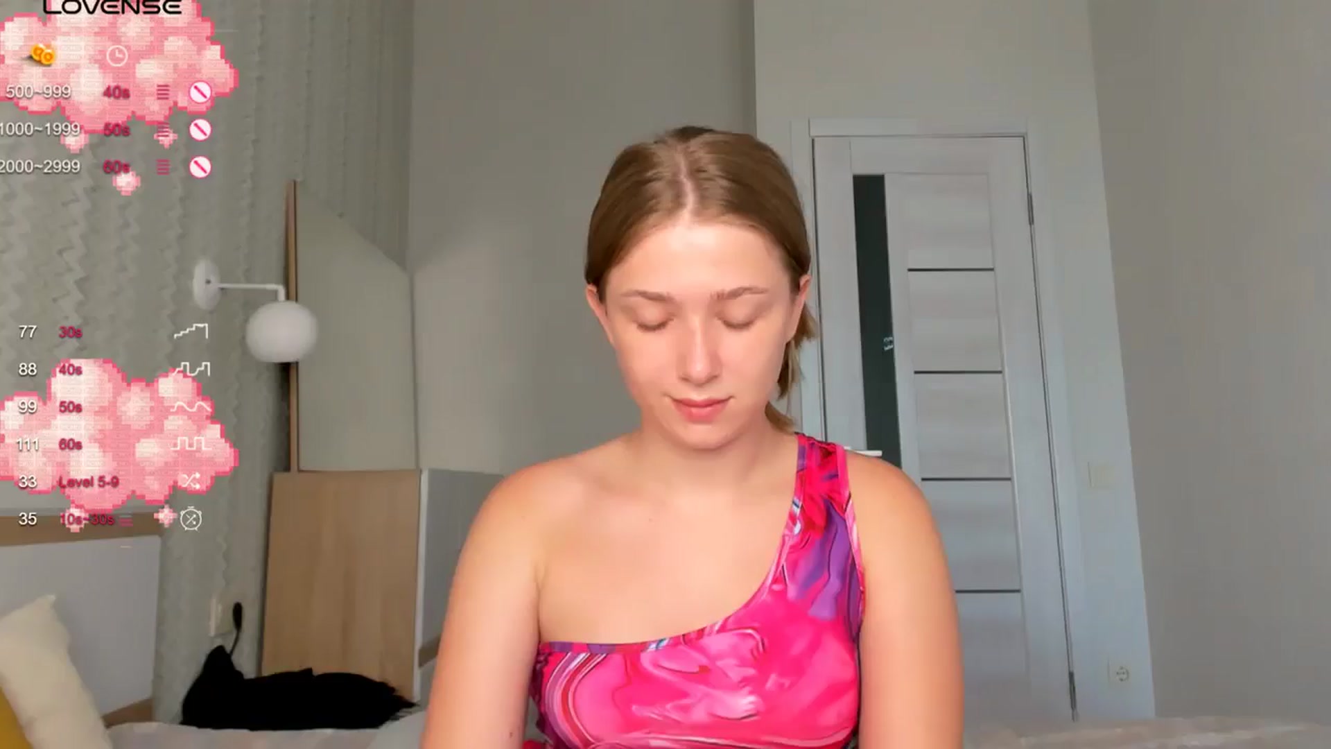 Gallery image thumbnail from TenderlyKate's myfreecams stream on, 07/17/2024, 05:56 image 1 of 20