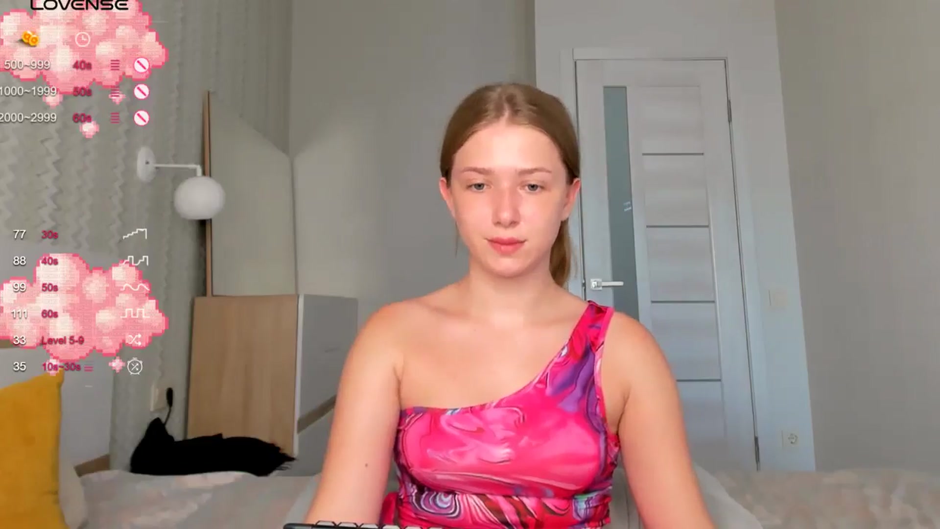 Gallery image thumbnail from TenderlyKate's myfreecams stream on, 07/17/2024, 08:01 image 13 of 20