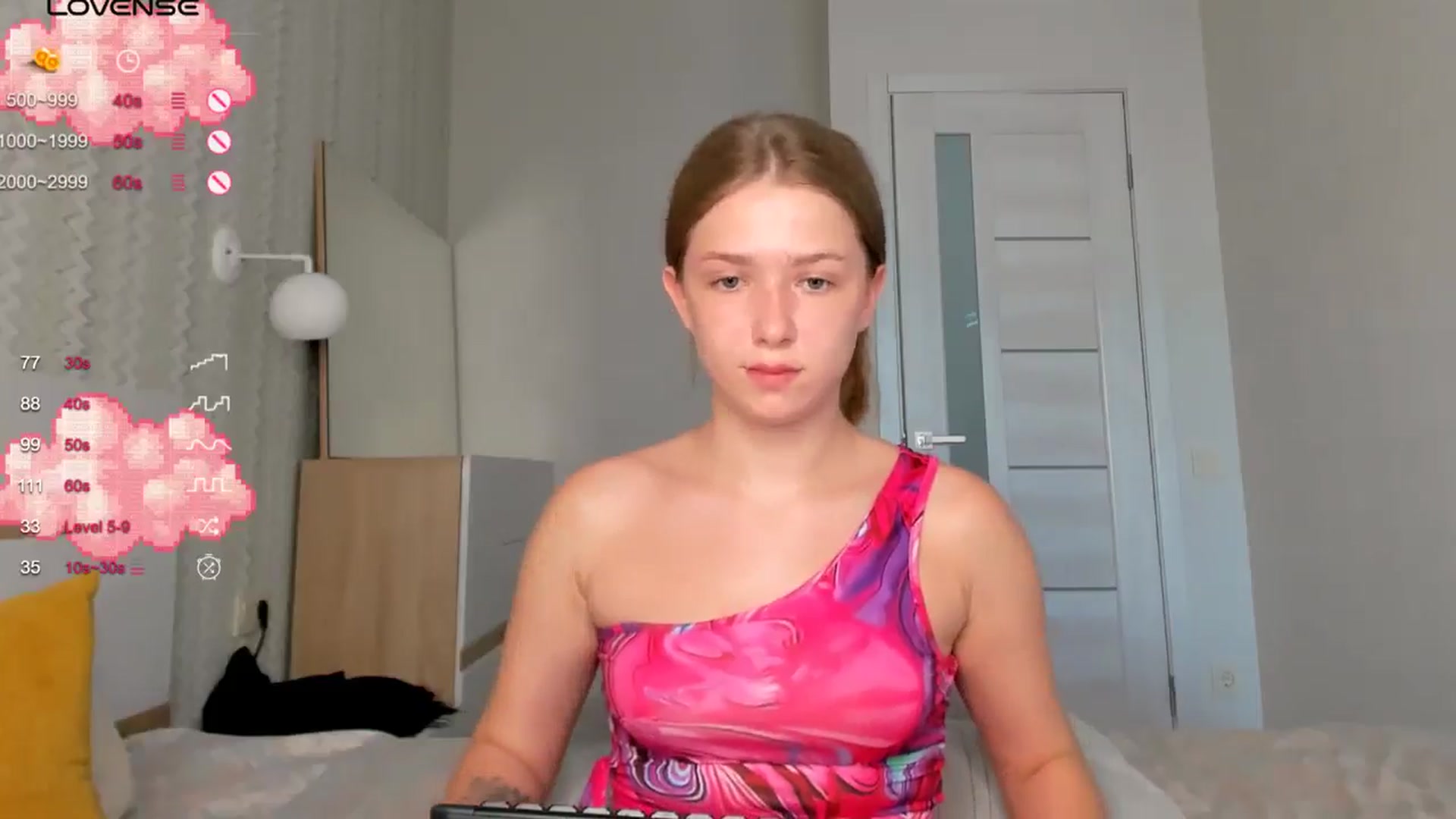 Gallery image thumbnail from TenderlyKate's myfreecams stream on, 07/17/2024, 08:01 image 11 of 20